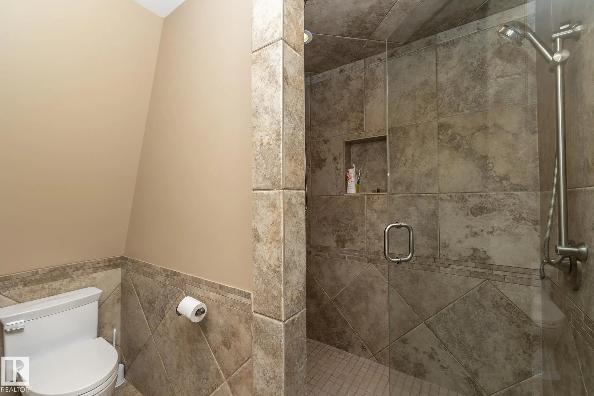 63 FAIRWAY Drive