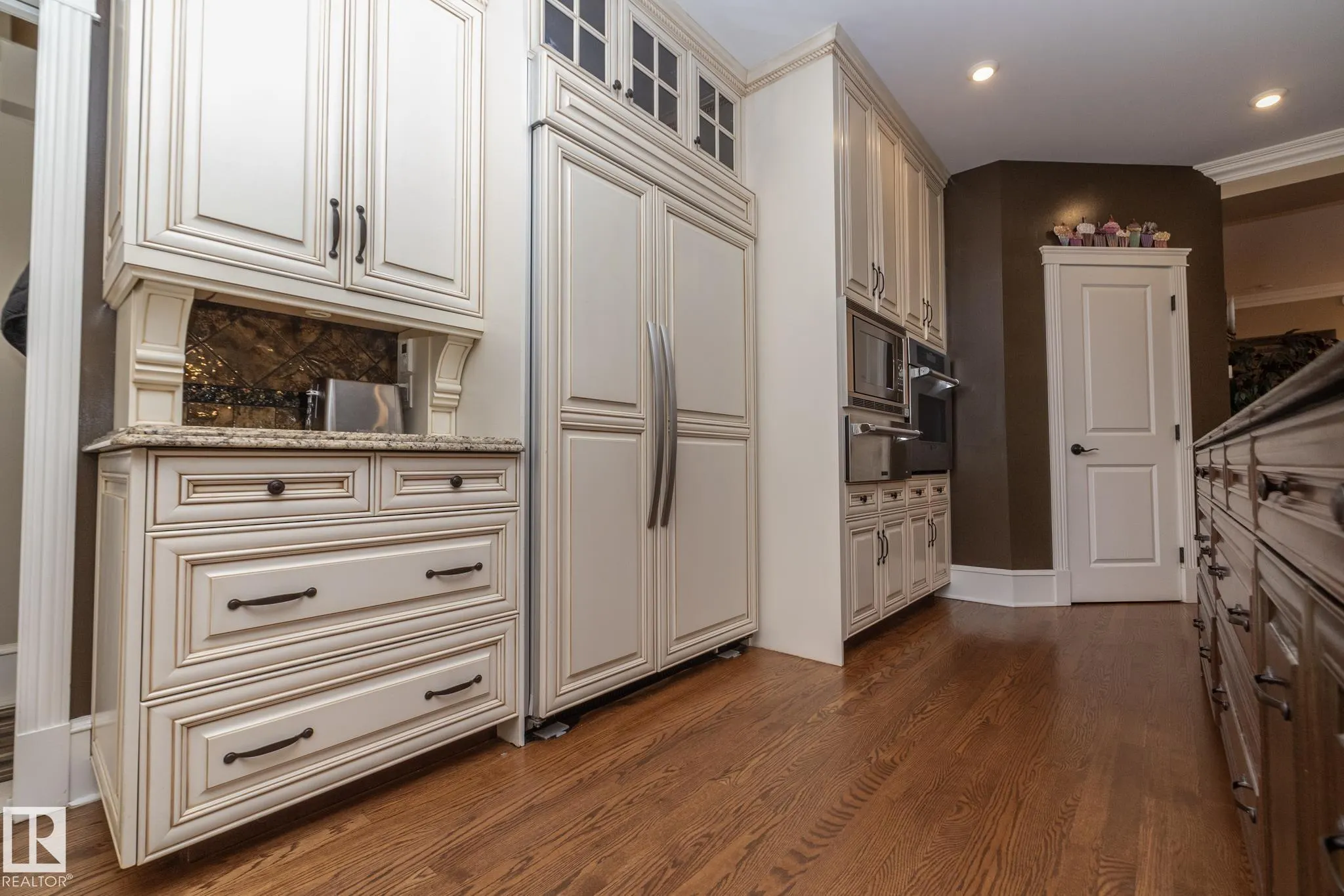 63 FAIRWAY Drive