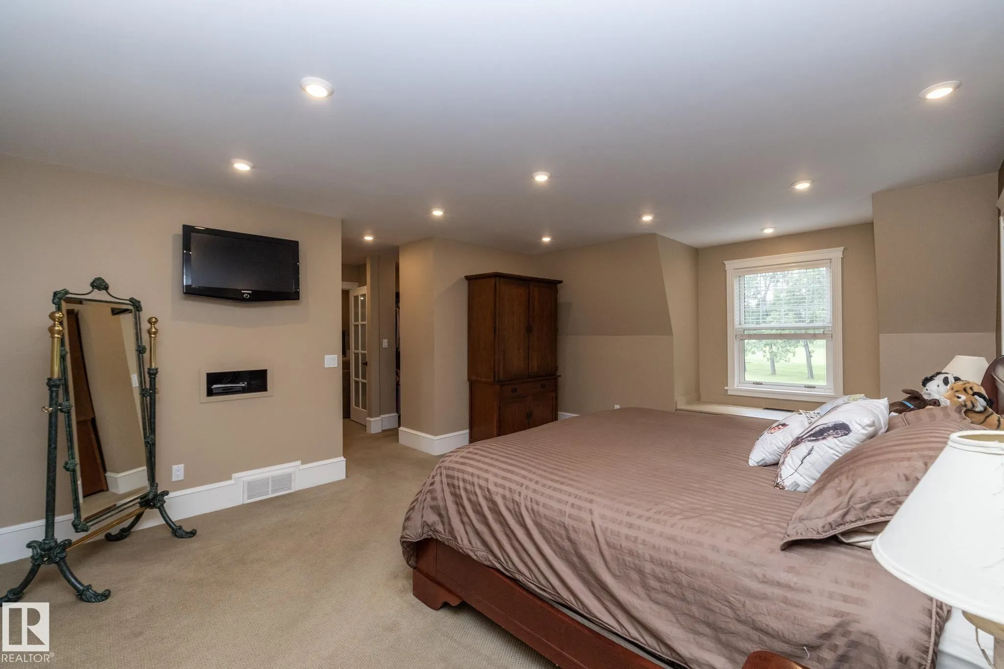 63 FAIRWAY Drive
