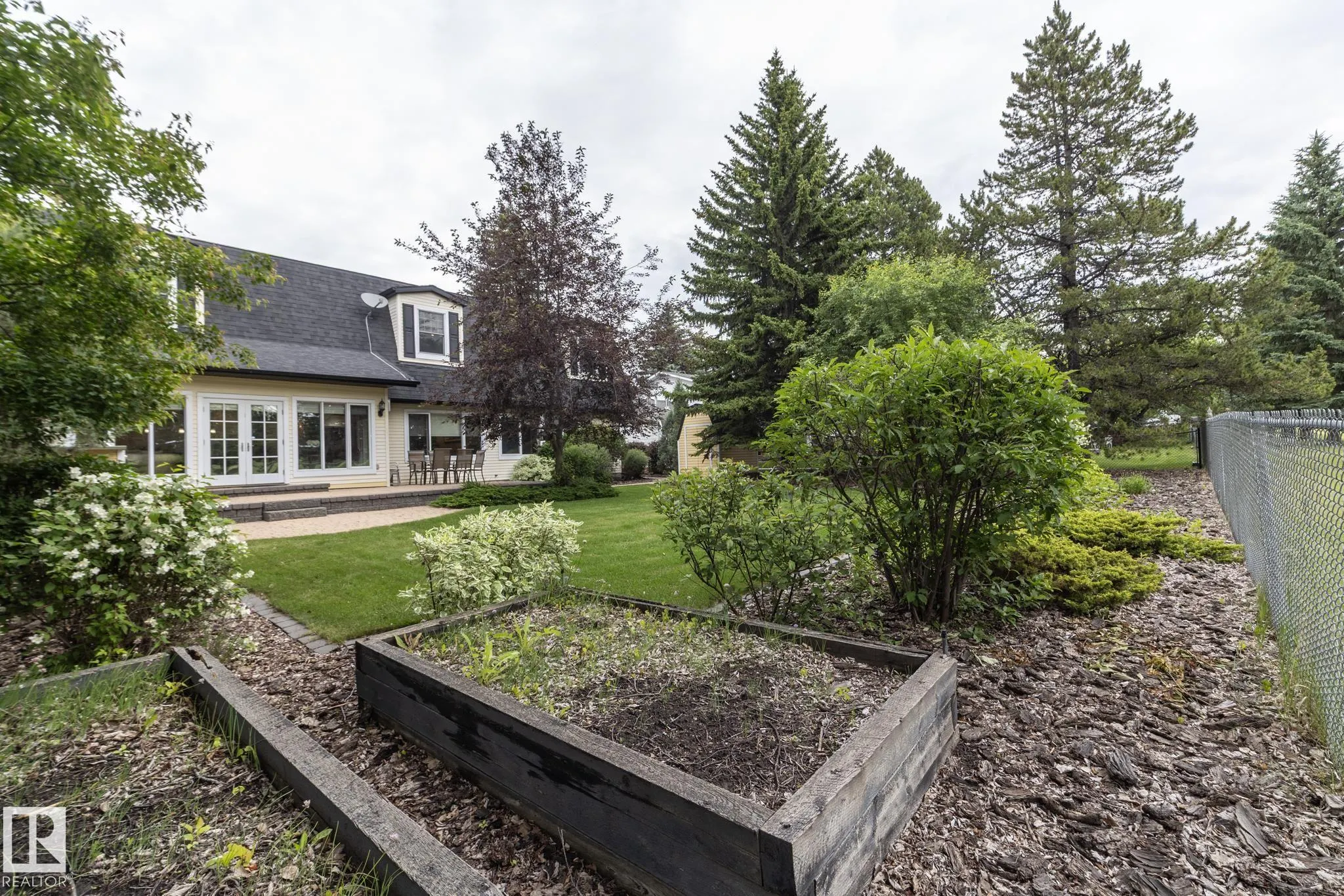 63 FAIRWAY Drive