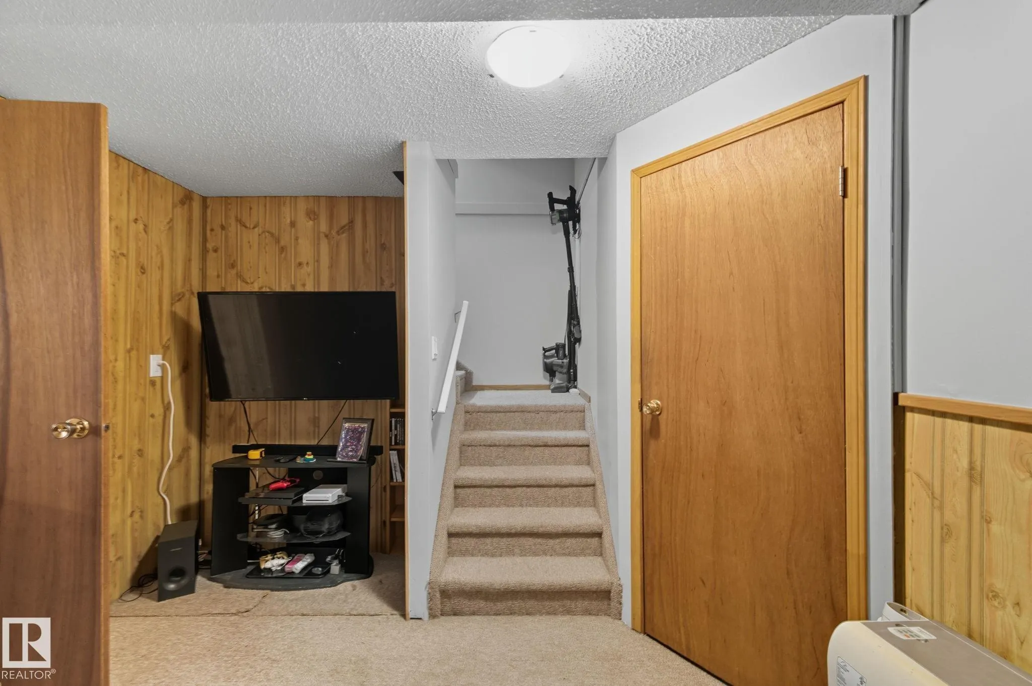 12047 162 Avenue