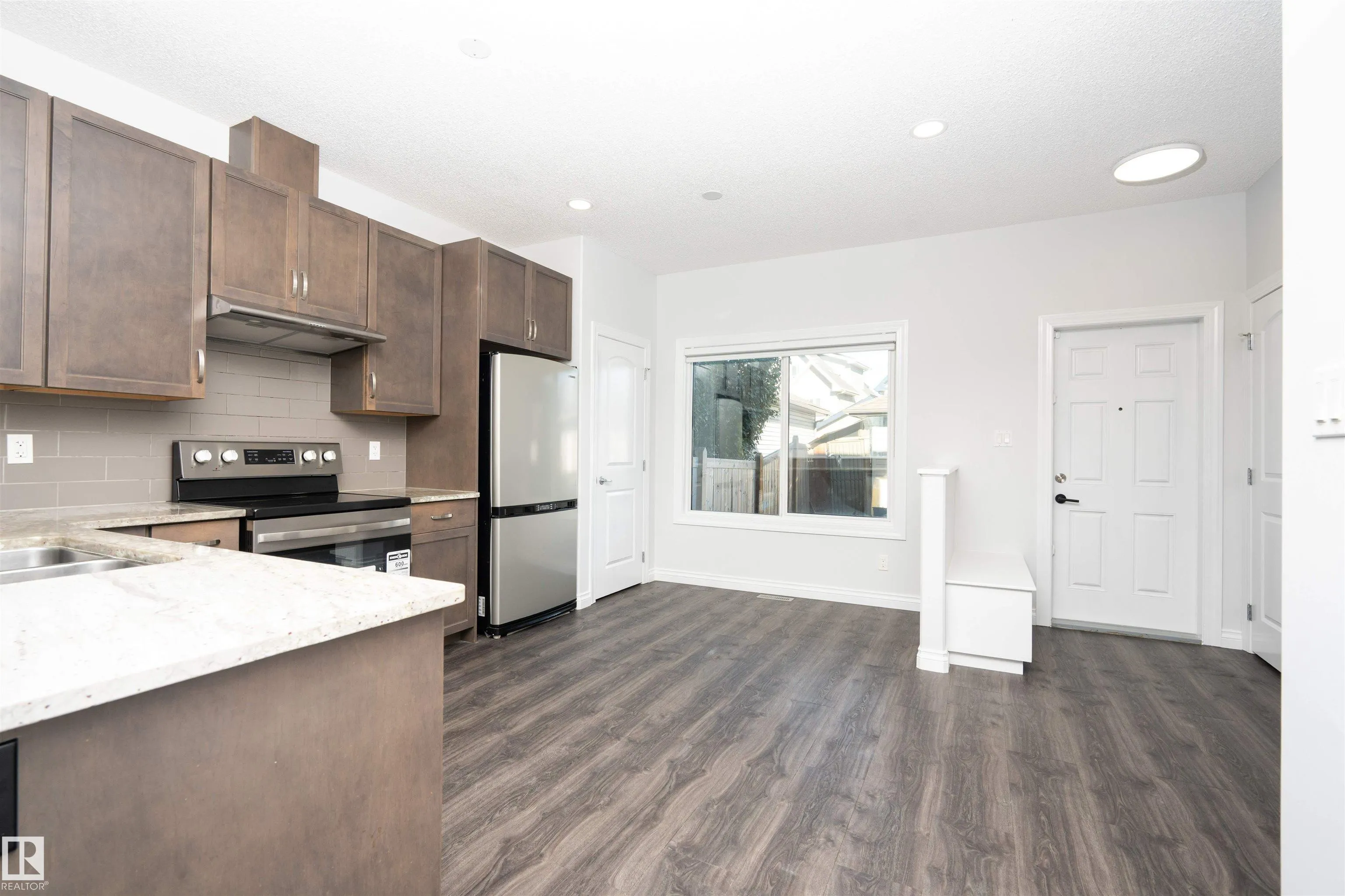 548 SECORD Boulevard