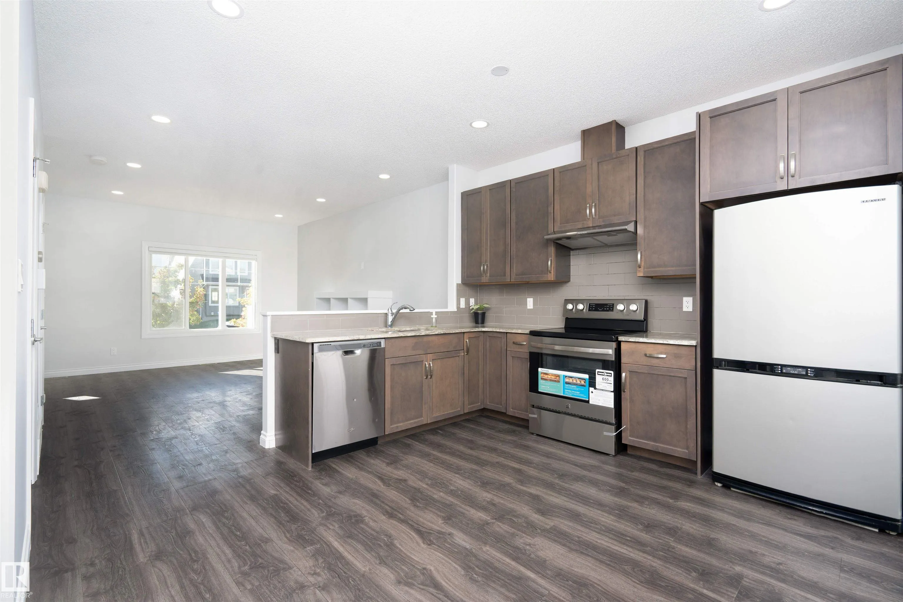 548 SECORD Boulevard