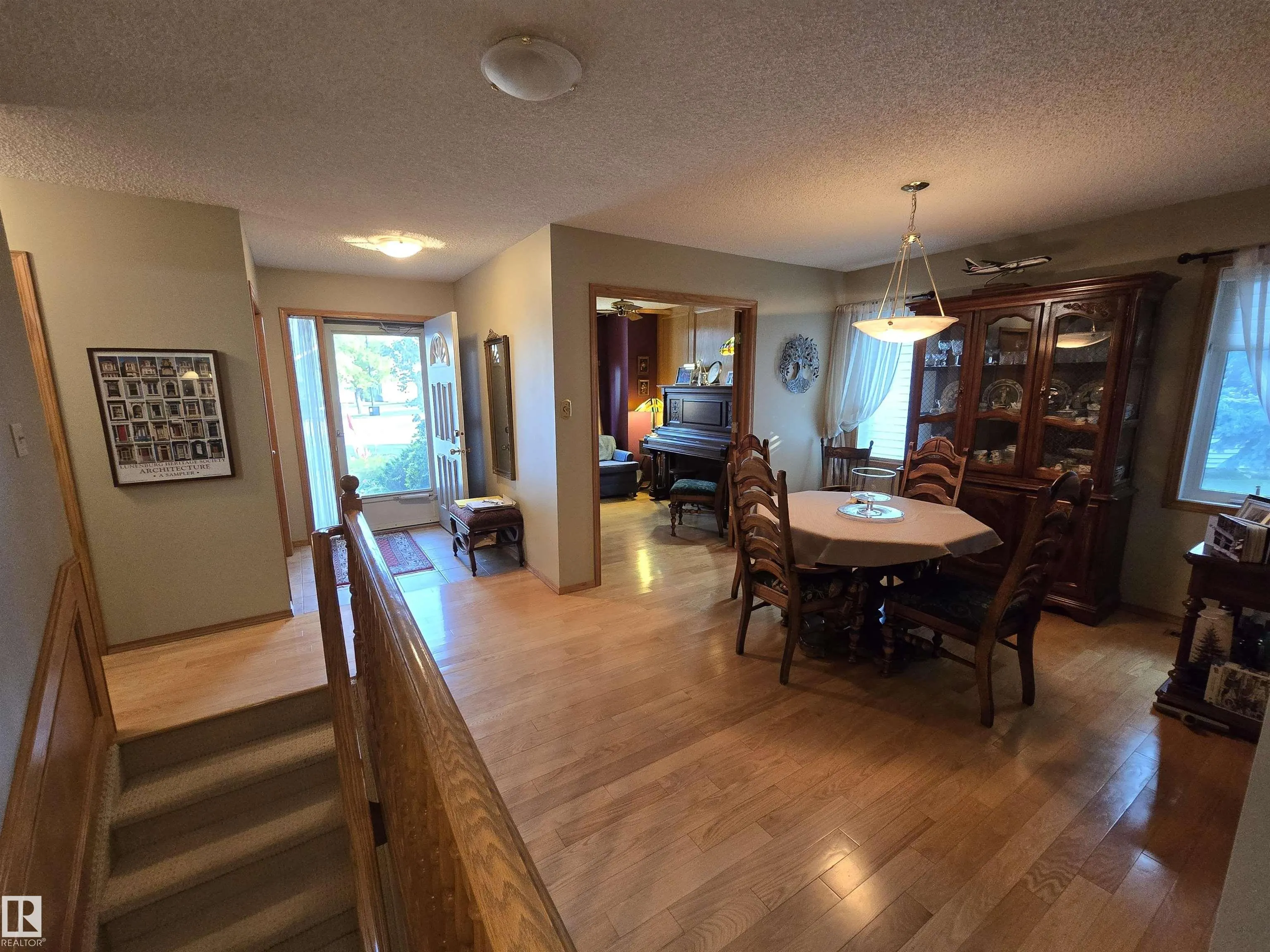 364 REHWINKEL Close