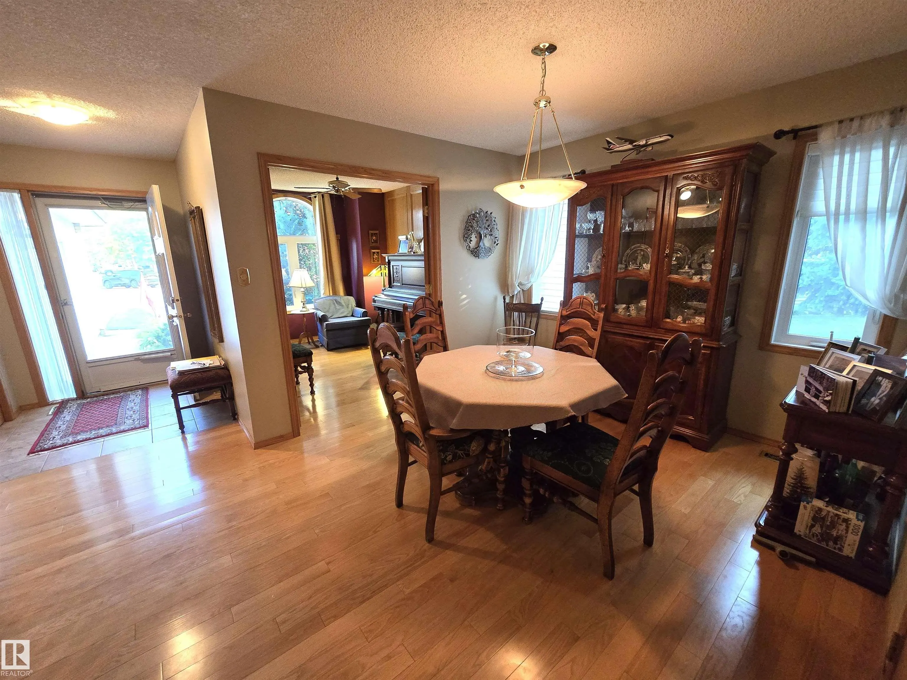 364 REHWINKEL Close