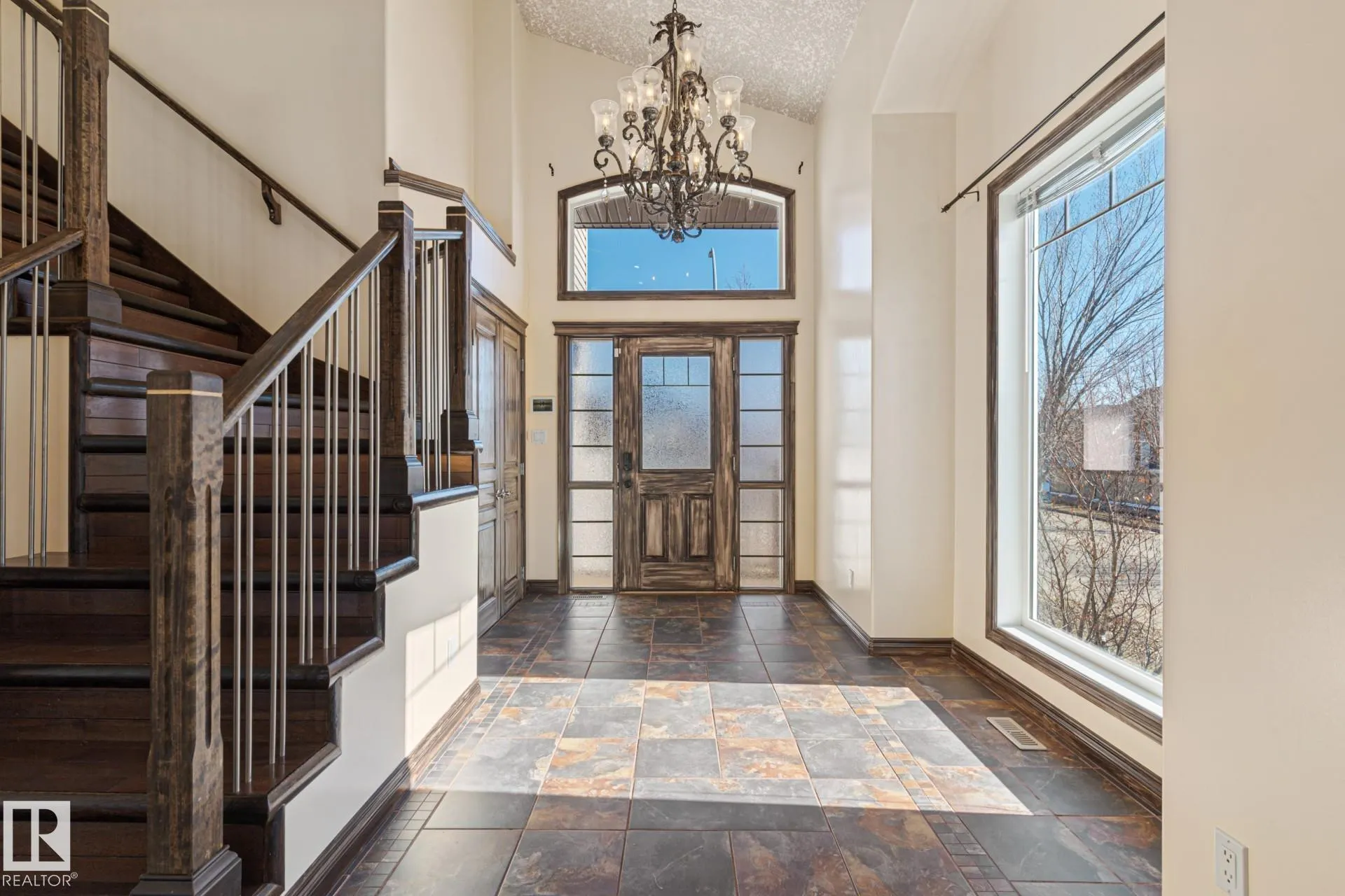 126 ANISE Close