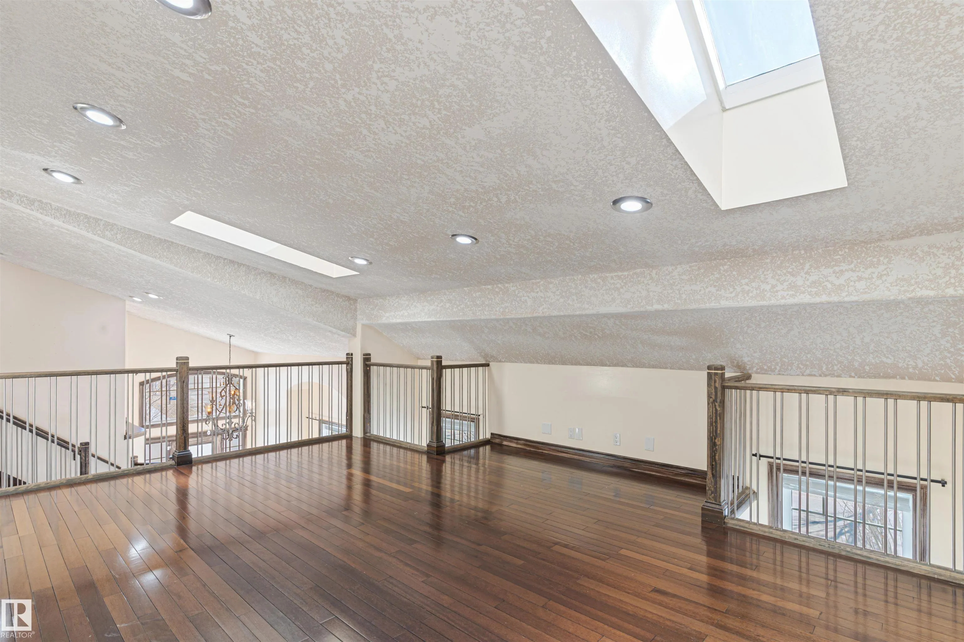 126 ANISE Close