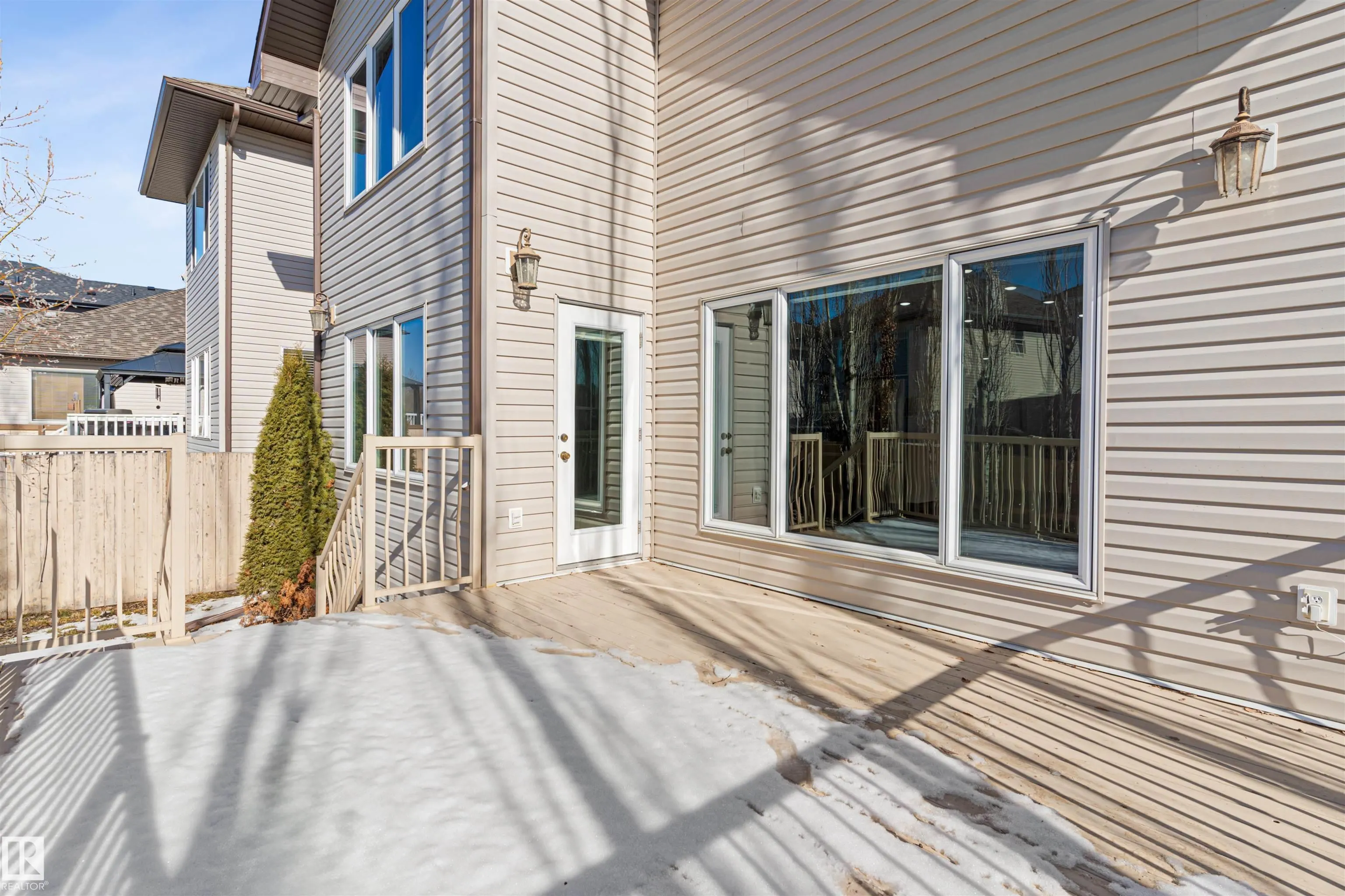 126 ANISE Close