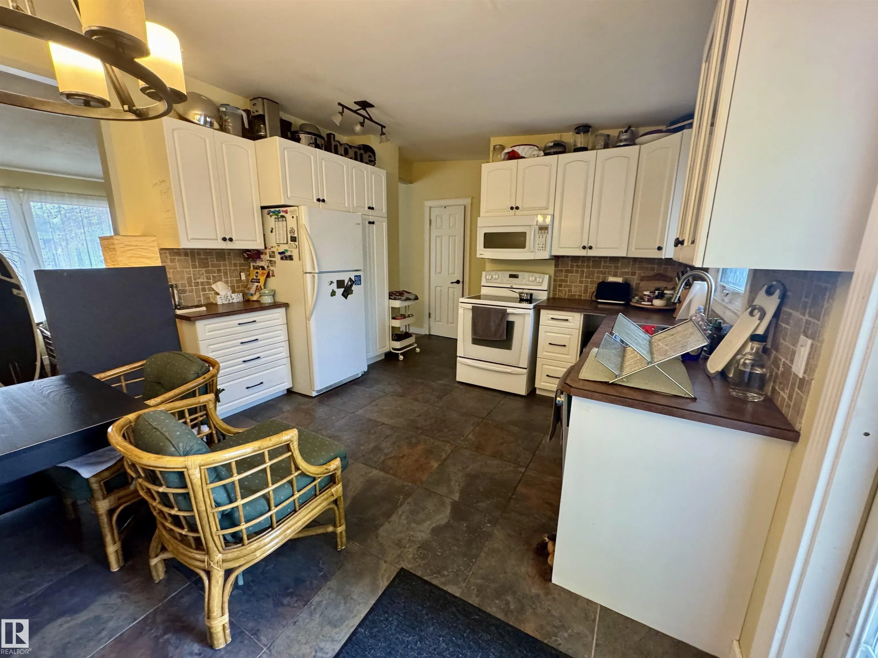 13 ALDERWOOD Crescent