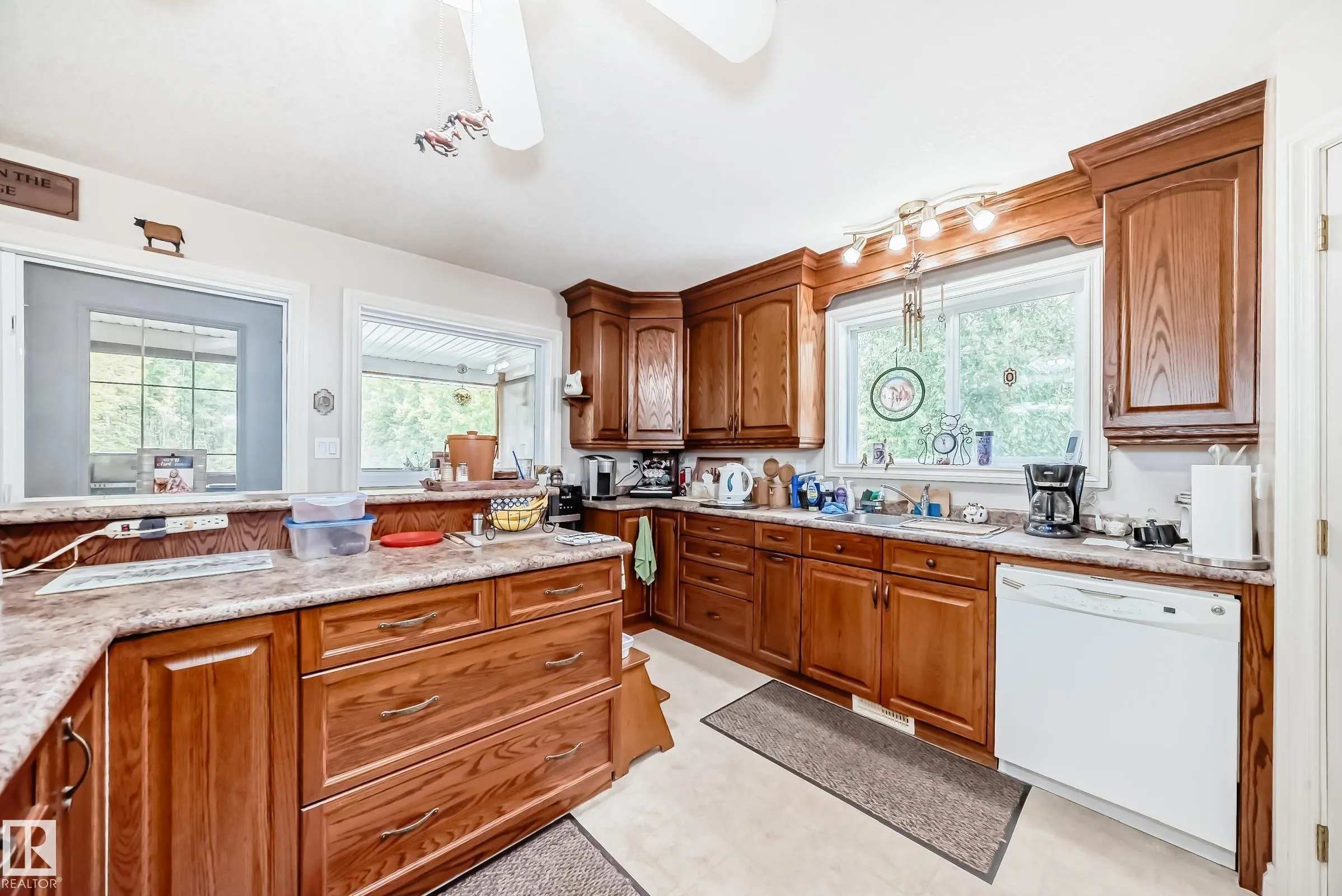 111 3406 TWP RD 552