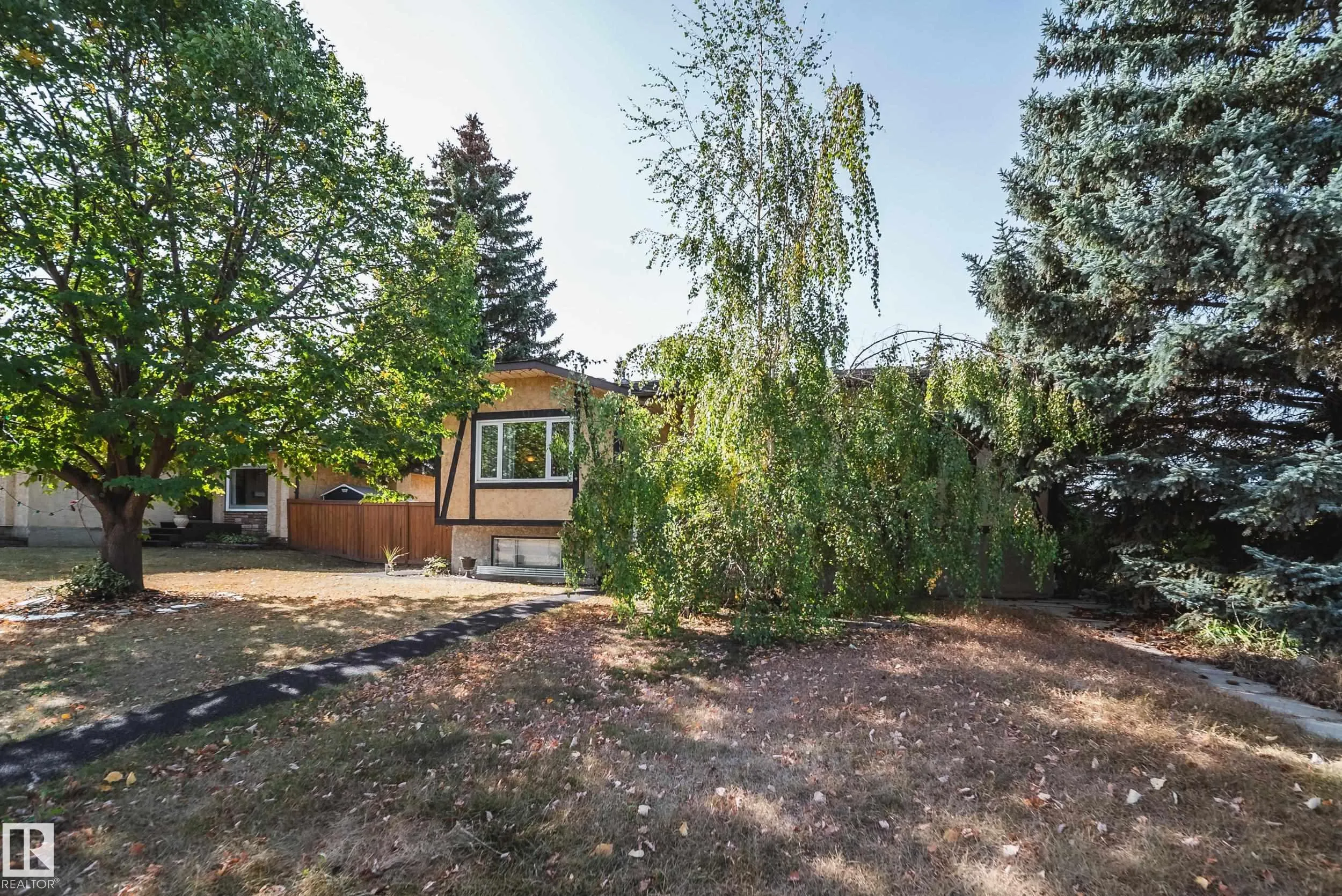 102 WOODVALE Road