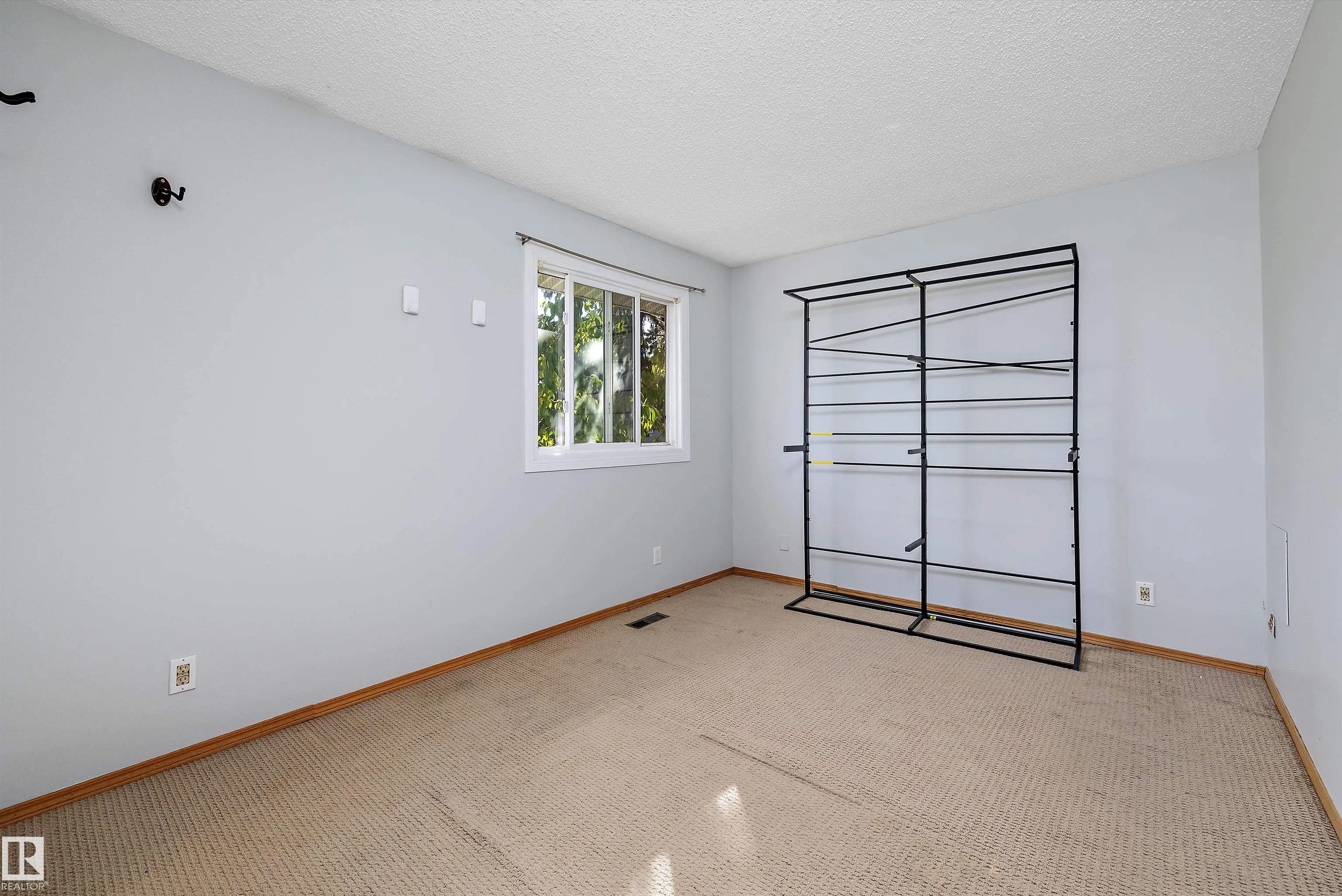 87 BROOKWOOD Drive