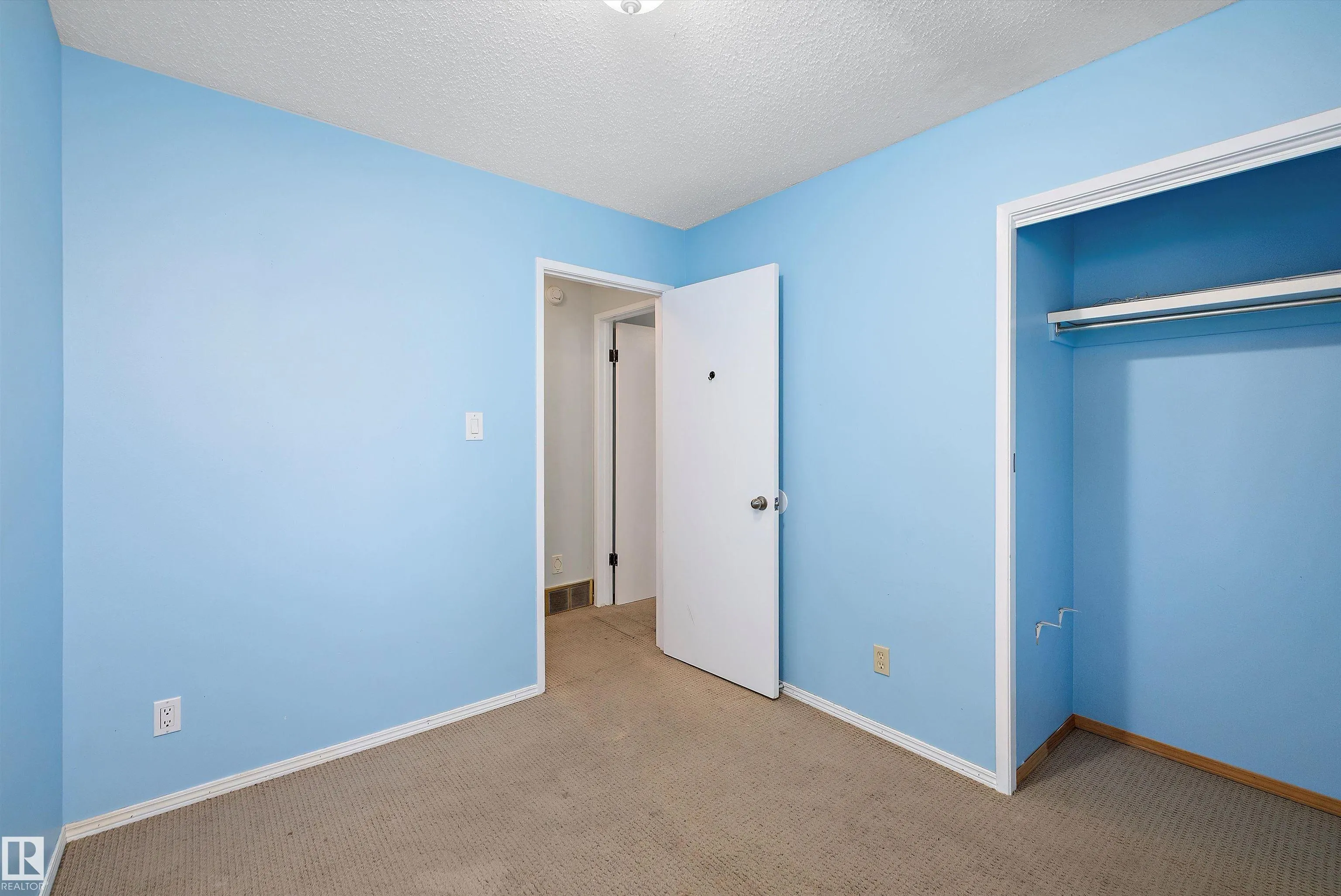 87 BROOKWOOD Drive