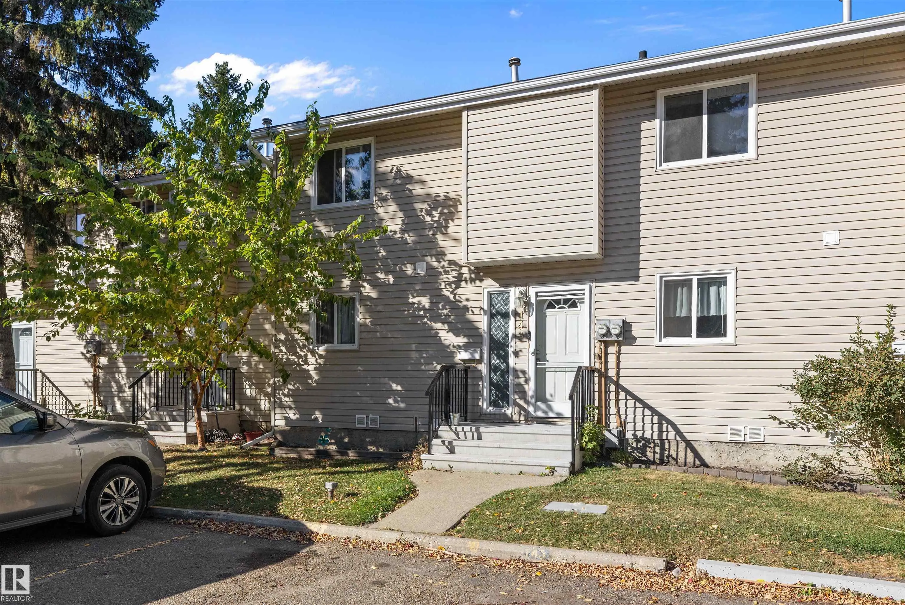87 BROOKWOOD Drive