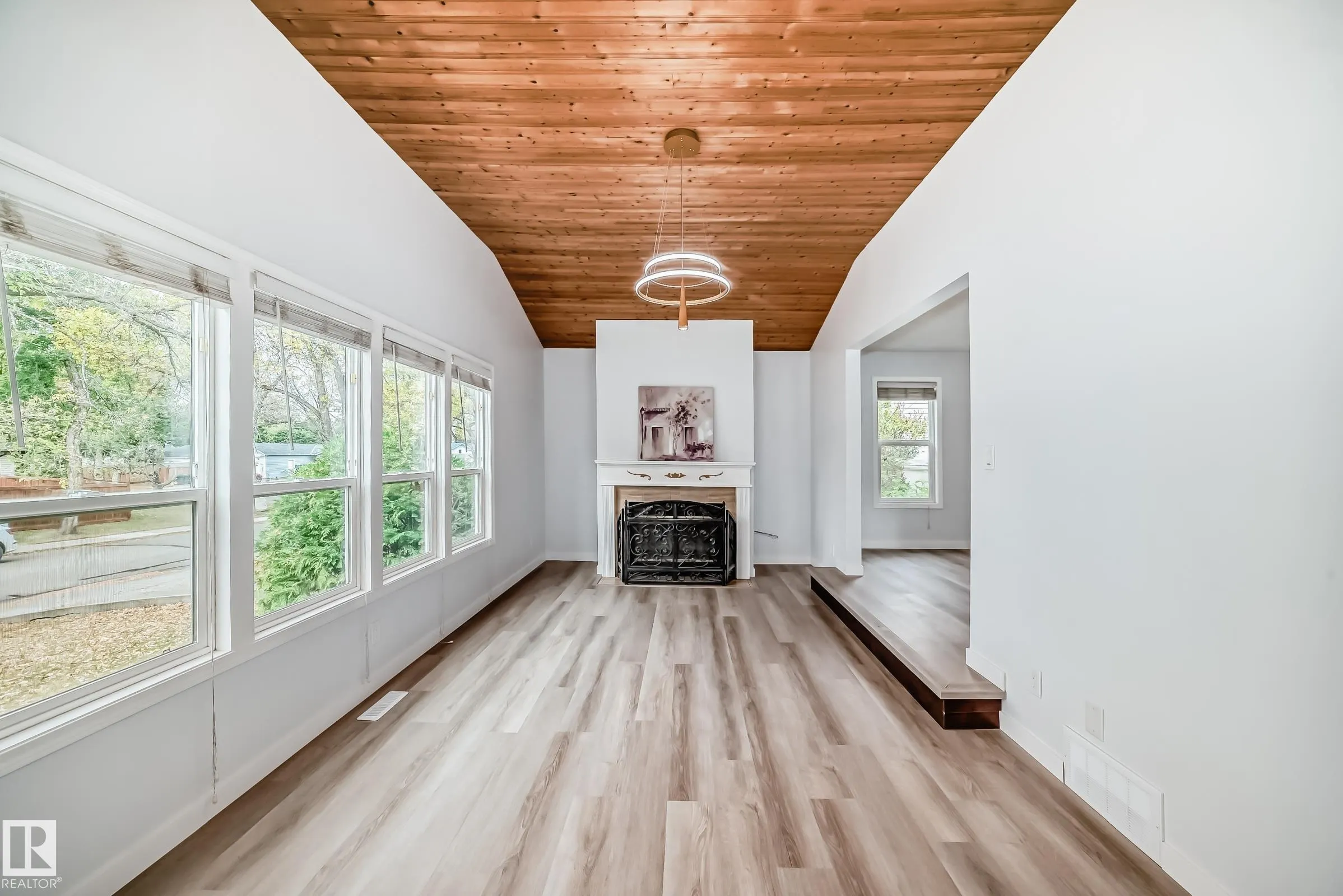 139 WILLOW Street