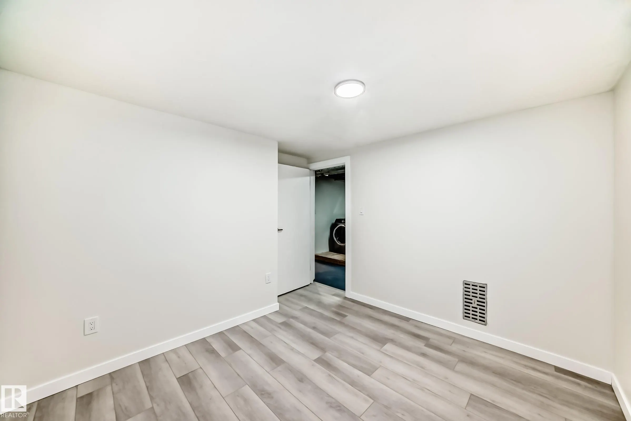 139 WILLOW Street