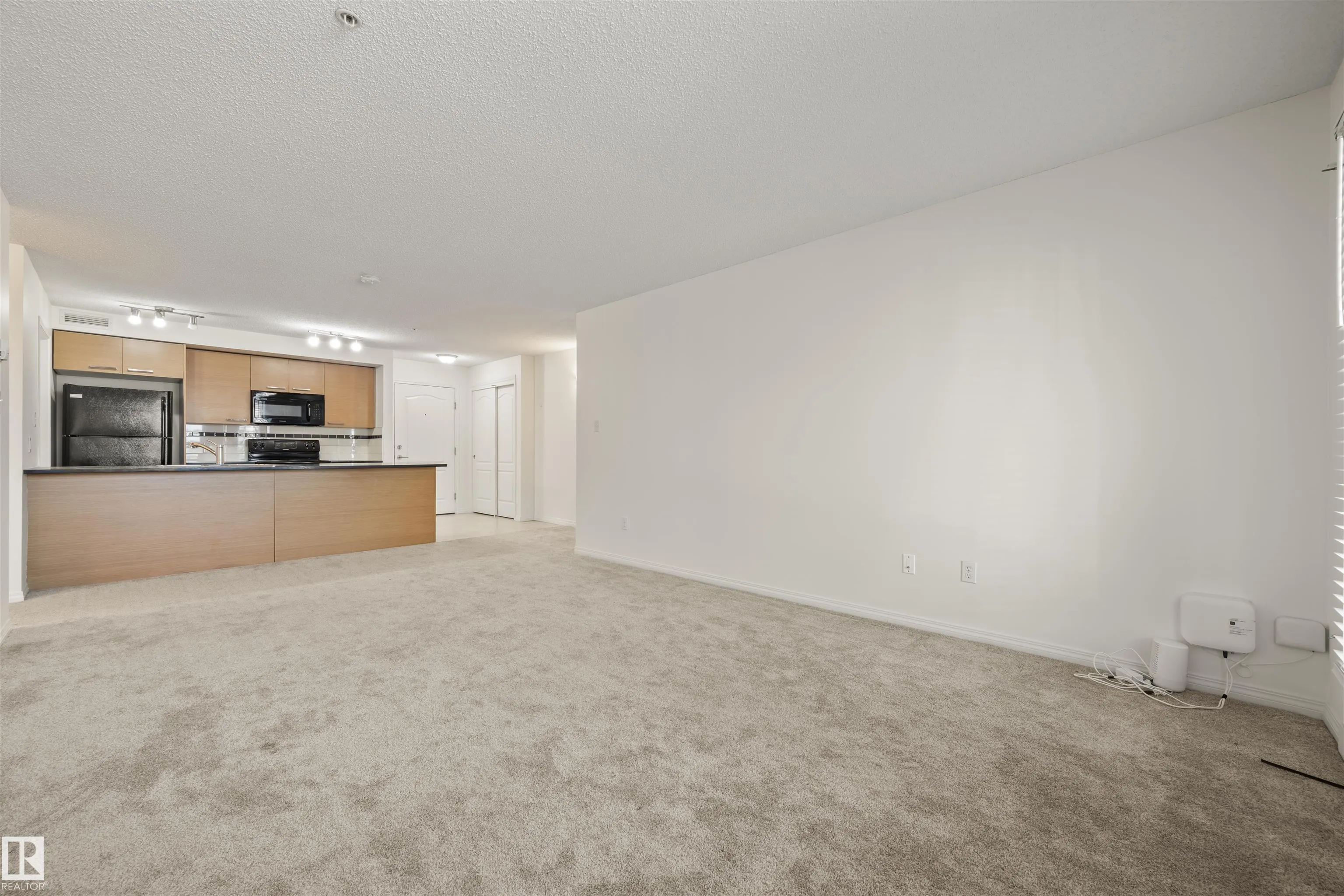 7343 SOUTH TERWILLEGAR Drive