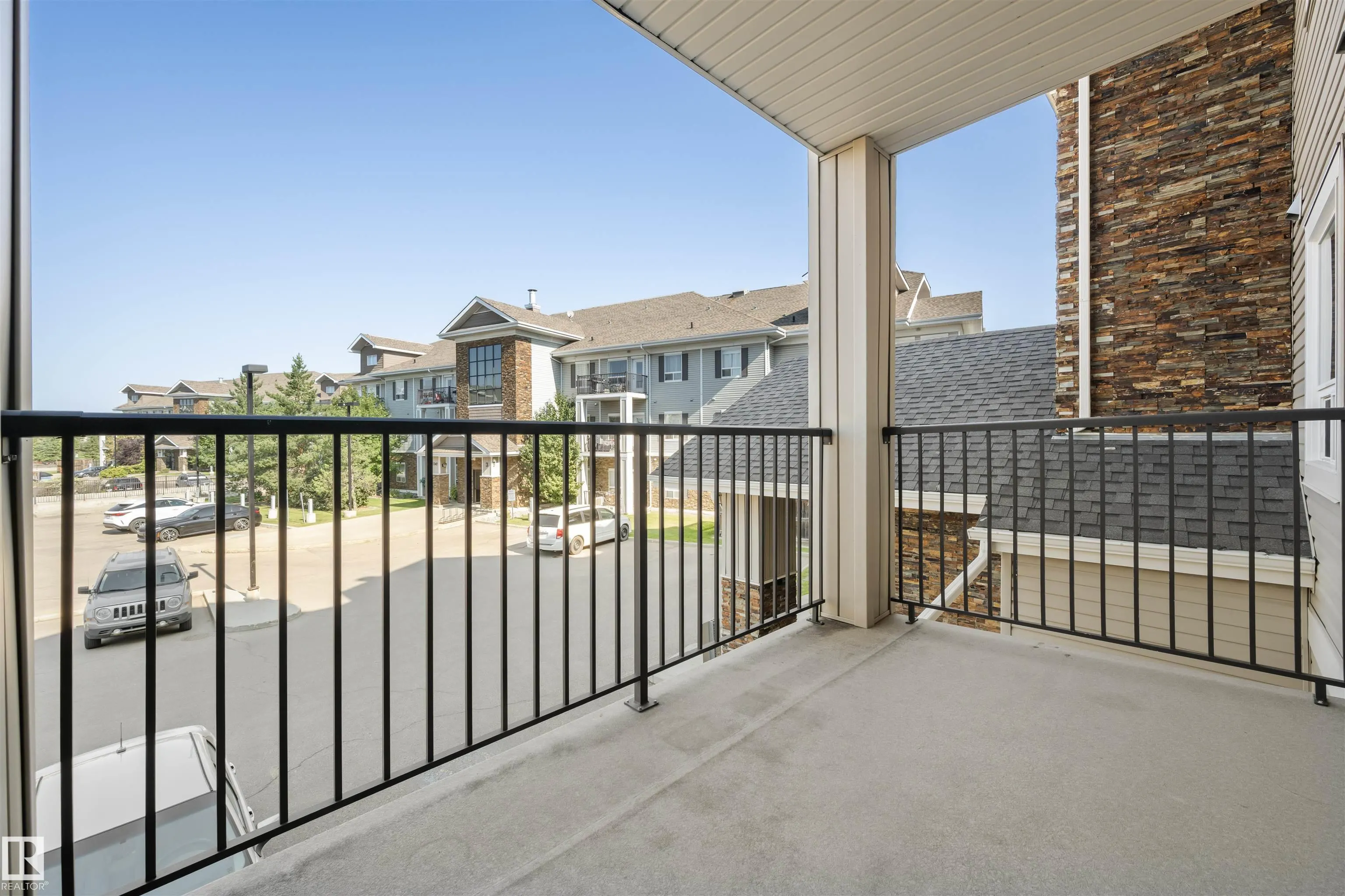 7343 SOUTH TERWILLEGAR Drive
