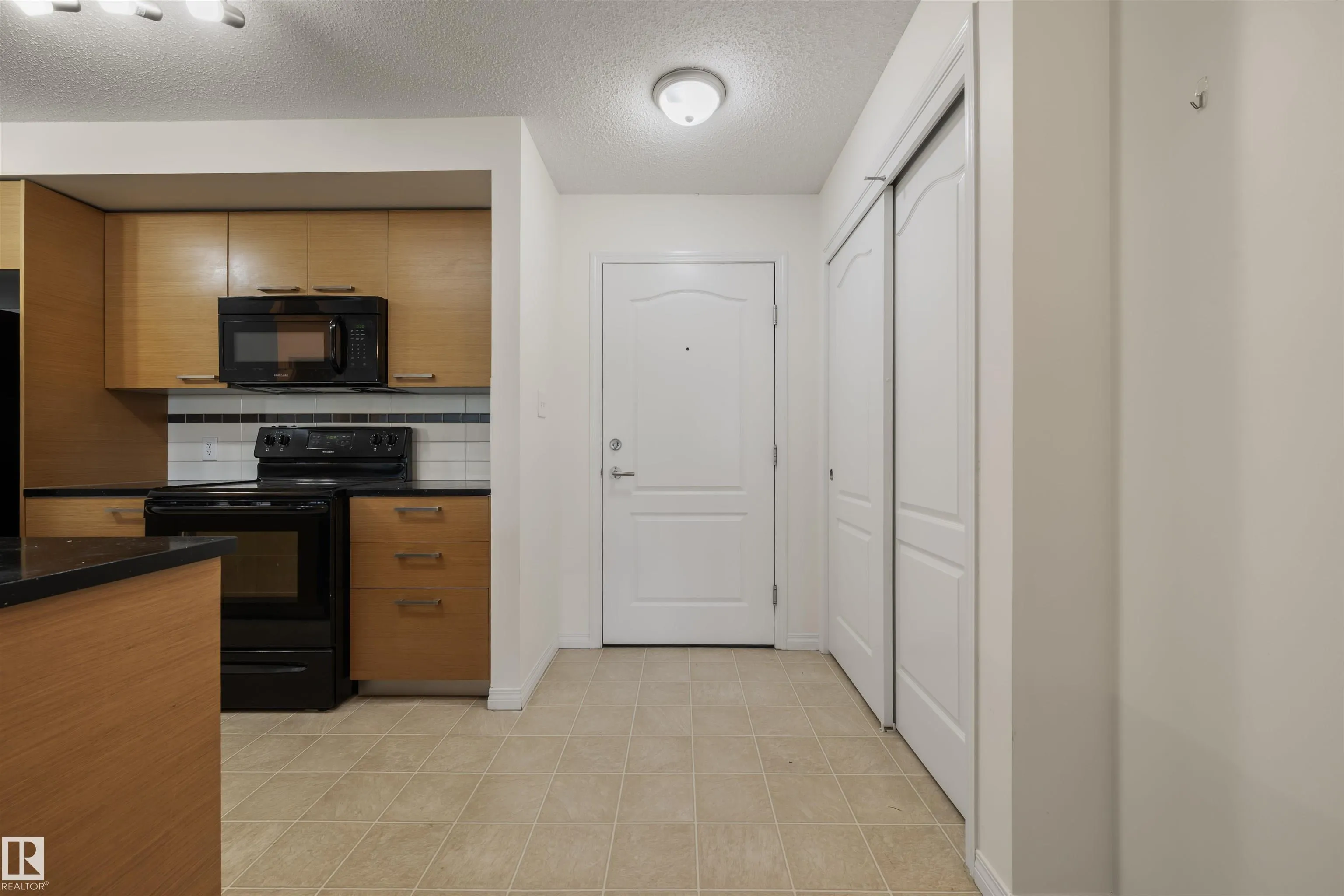 7343 SOUTH TERWILLEGAR Drive