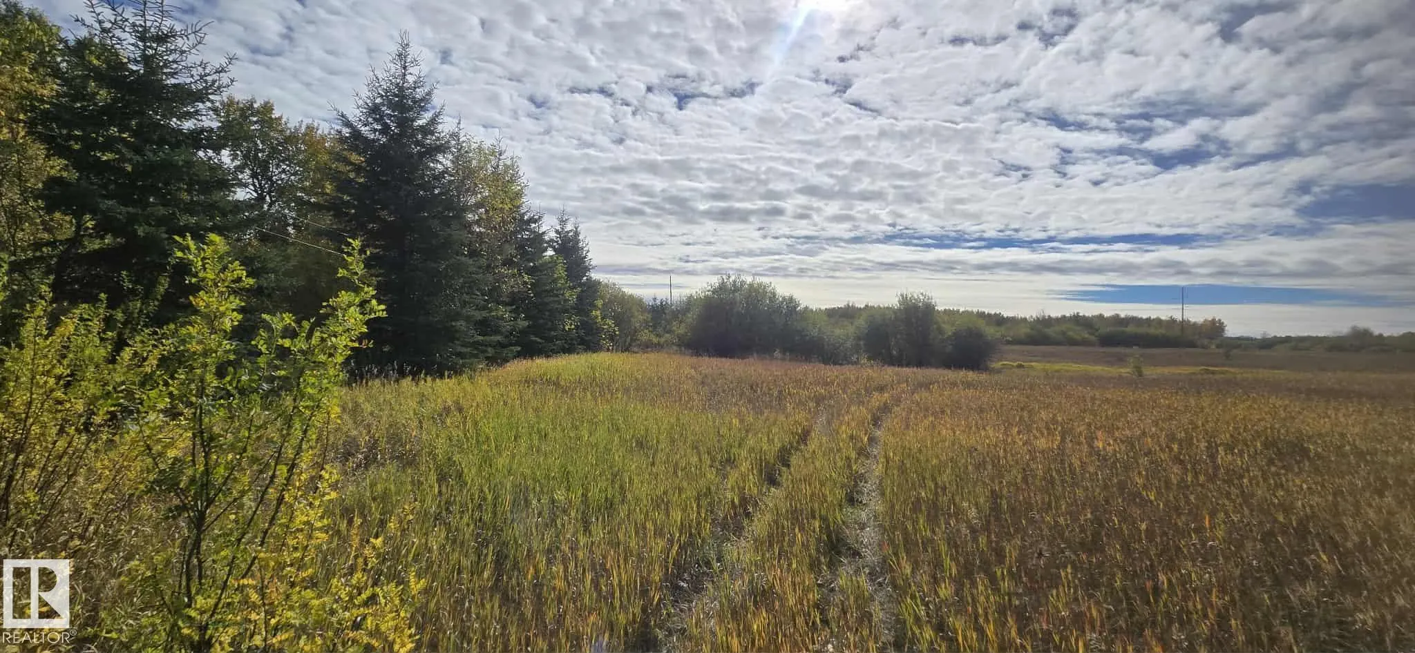 2 Bechthold Bay , Skeleton Lake