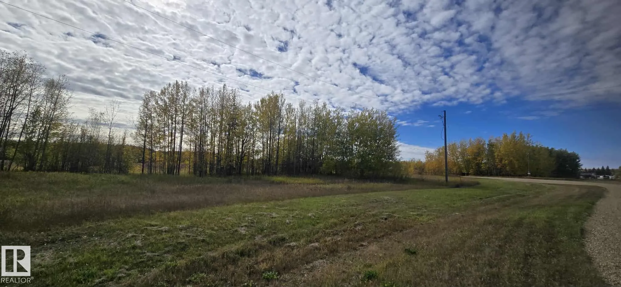 2 Bechthold Bay , Skeleton Lake
