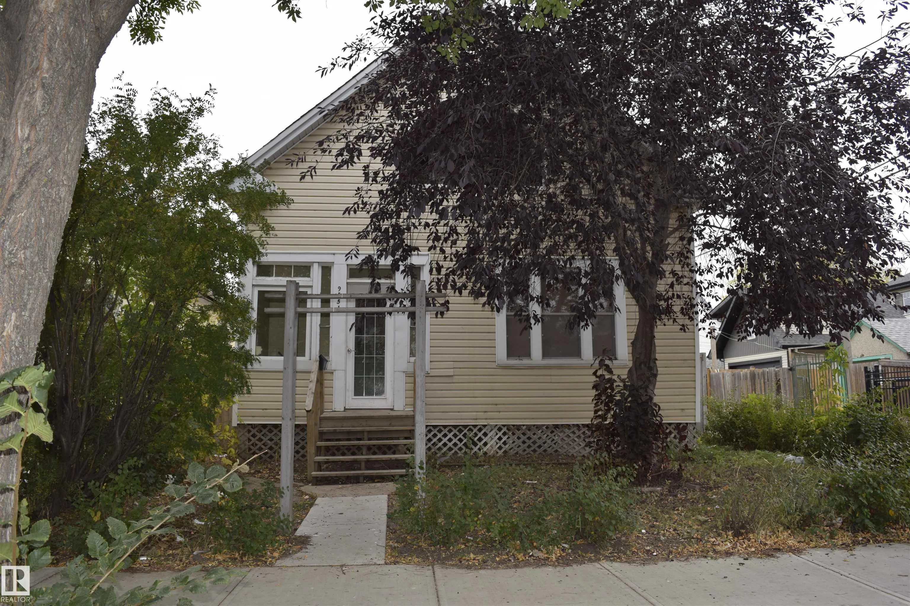 9551 106A Avenue