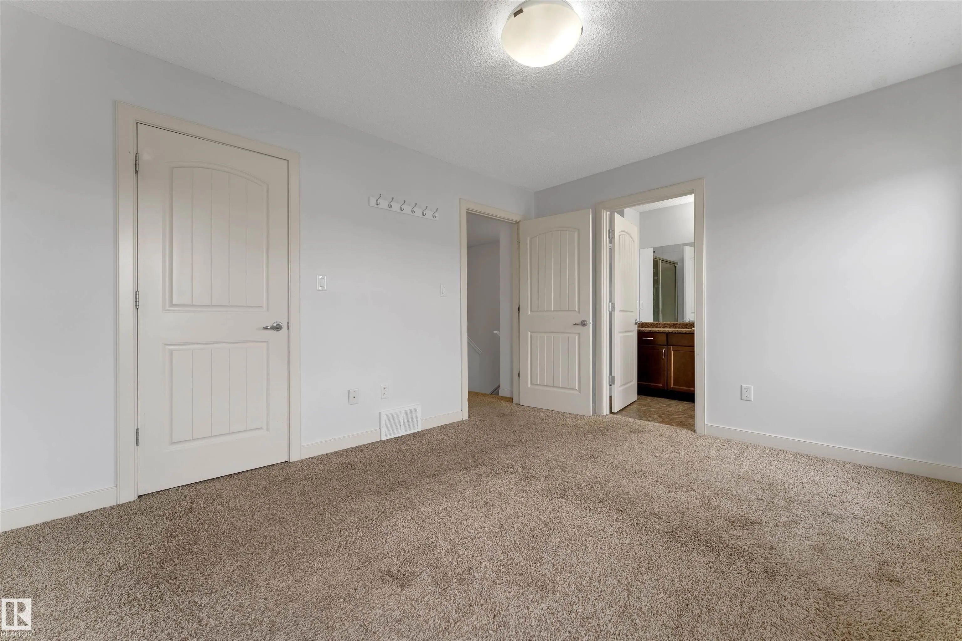 414 WATT Boulevard