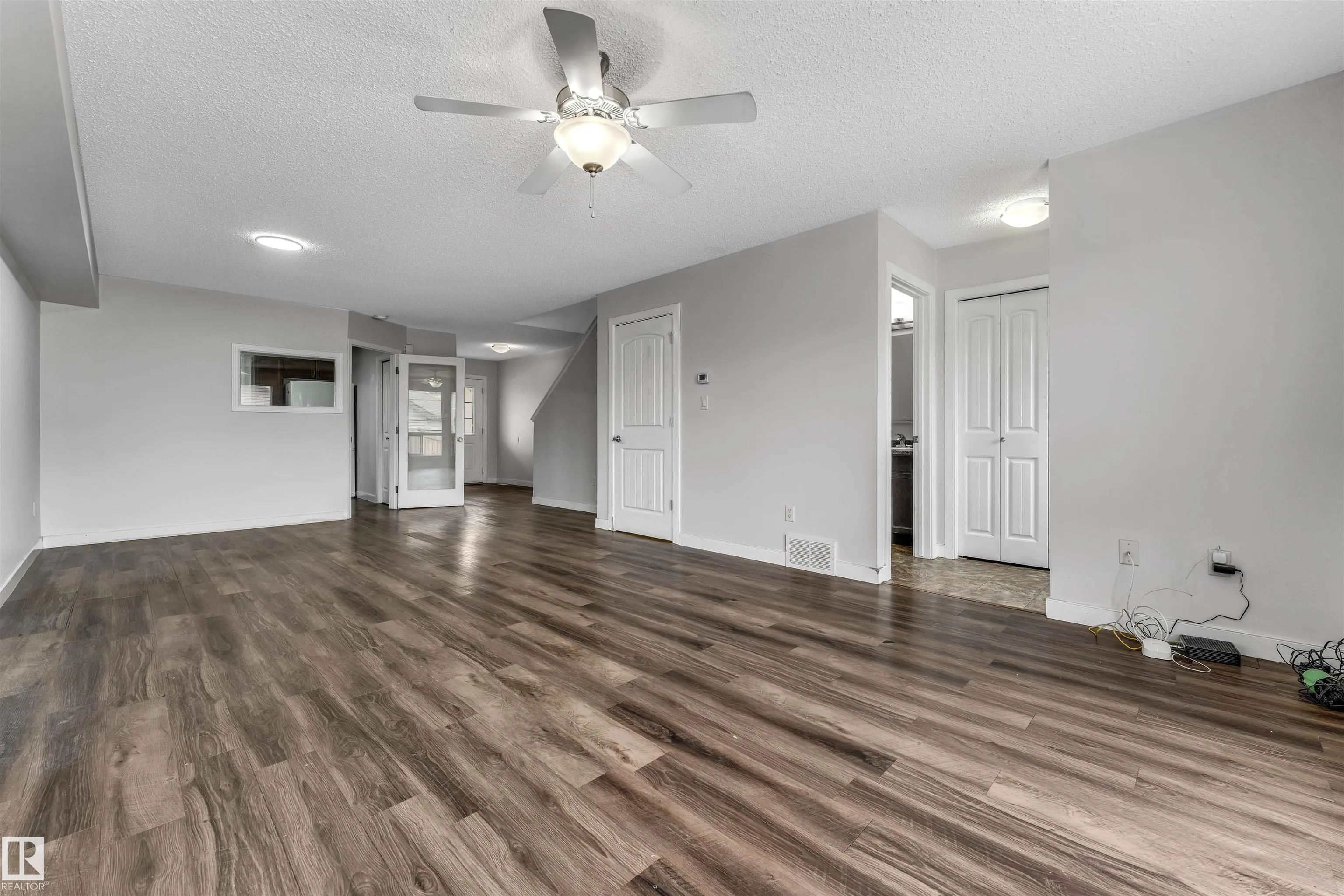 414 WATT Boulevard