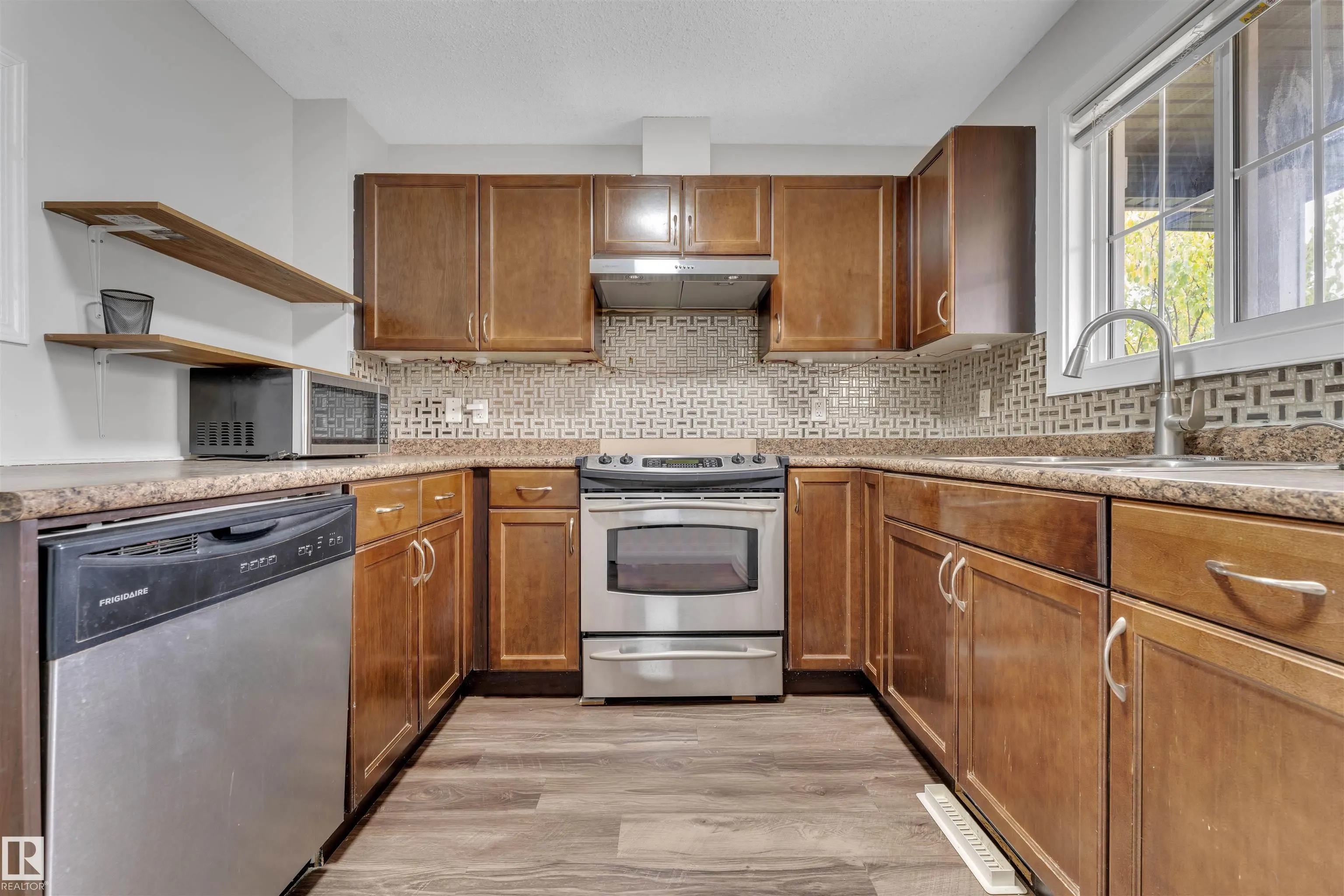 414 WATT Boulevard