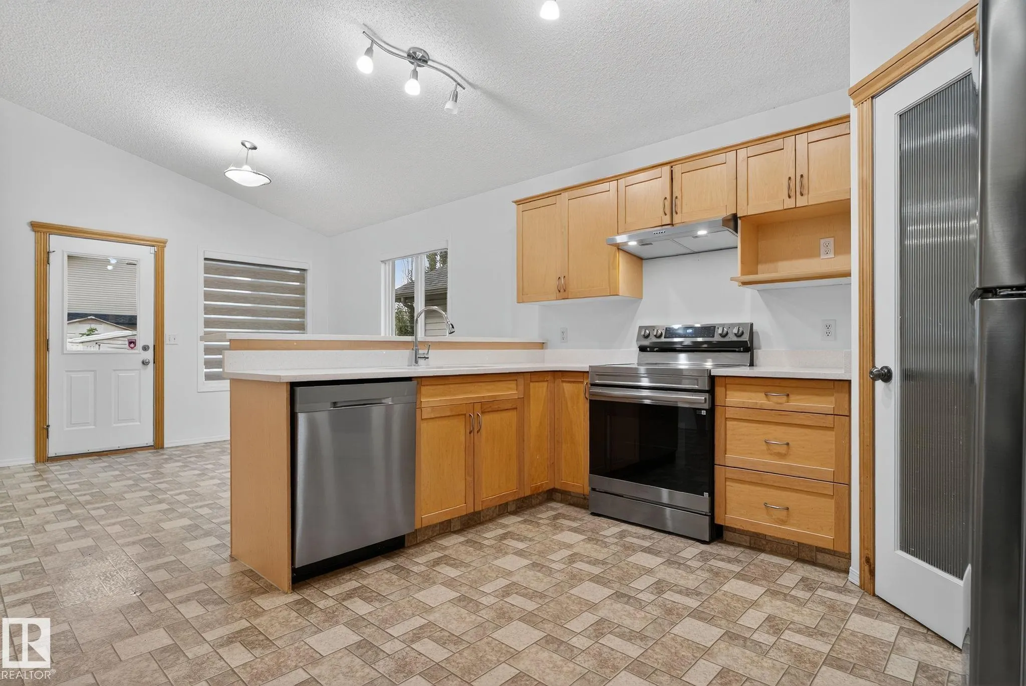 4308 155 Avenue