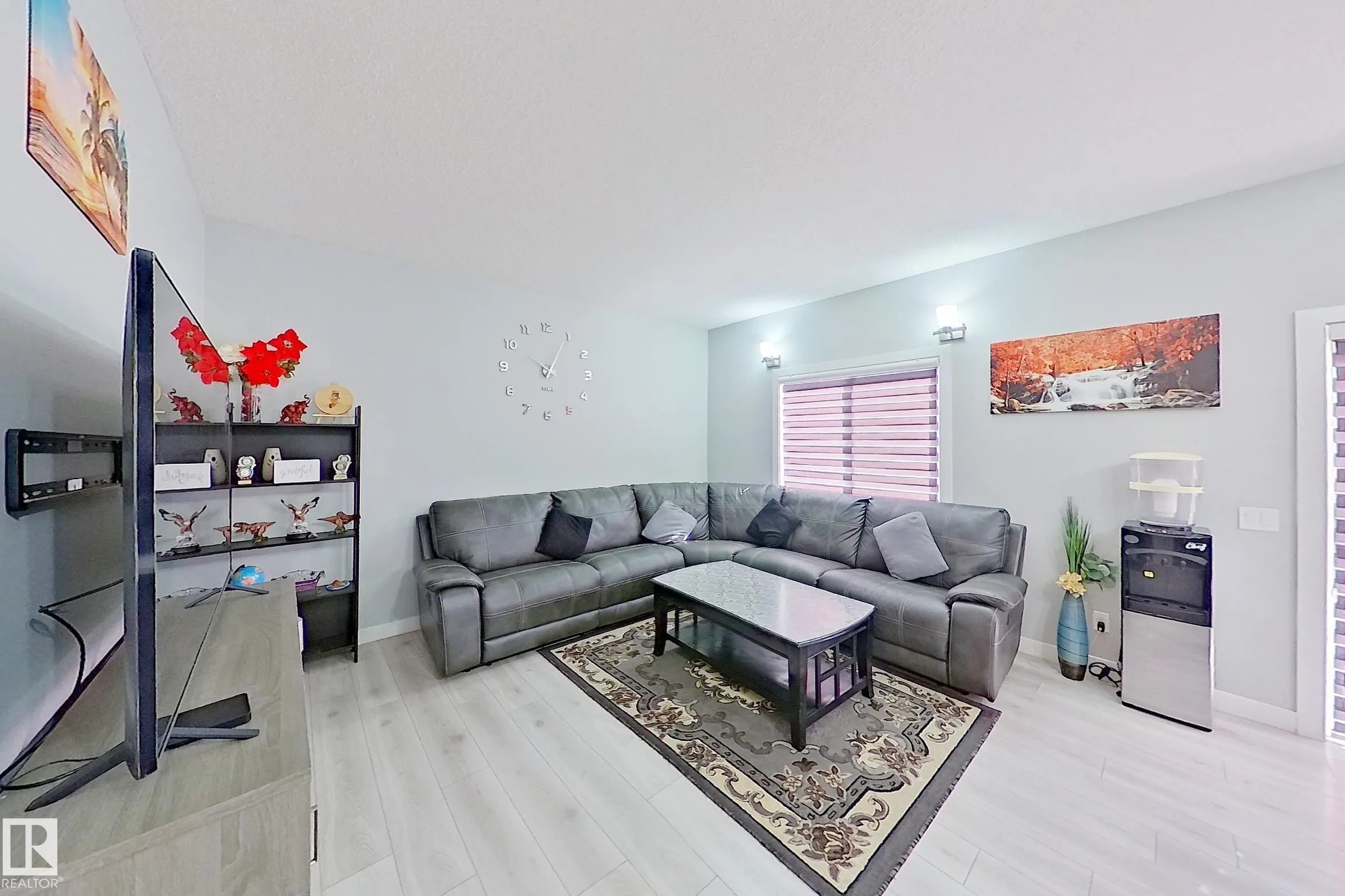 1221 27 Street
