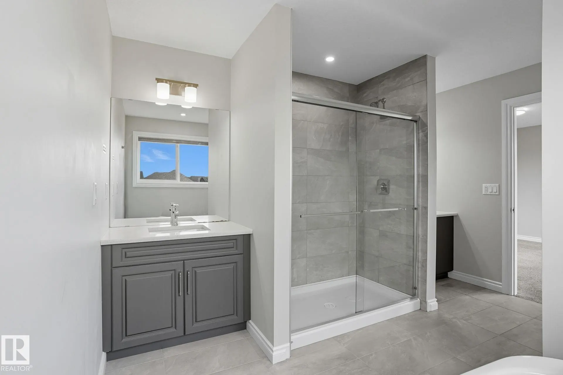 73 Redspur Drive