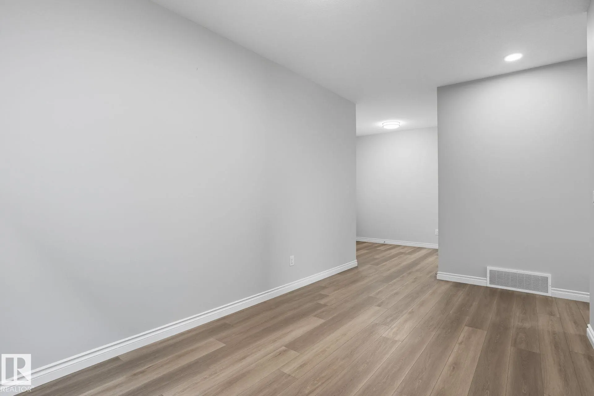 73 Redspur Drive