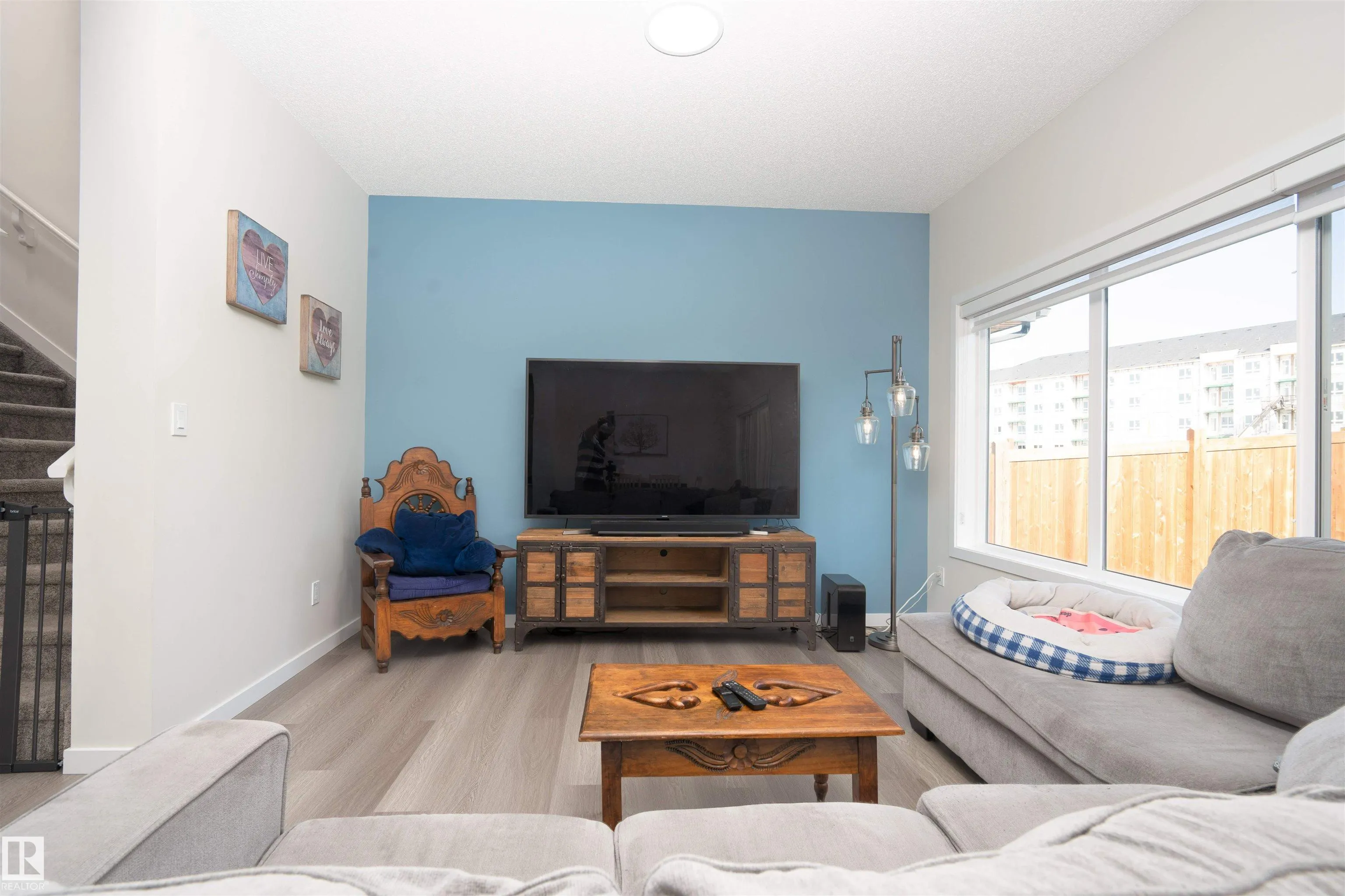 1491 PLUM CIRCLE Circle