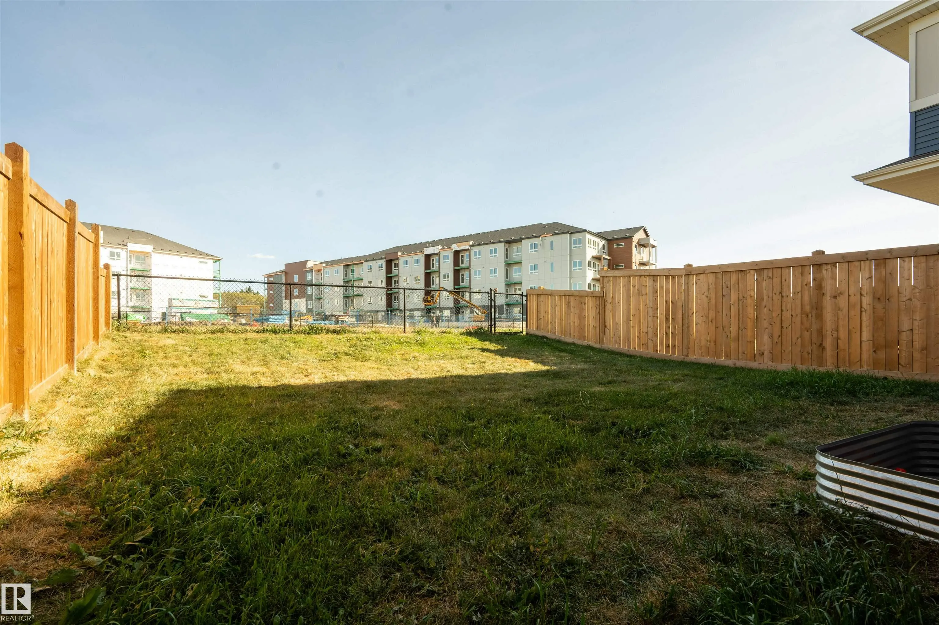 1491 PLUM CIRCLE Circle