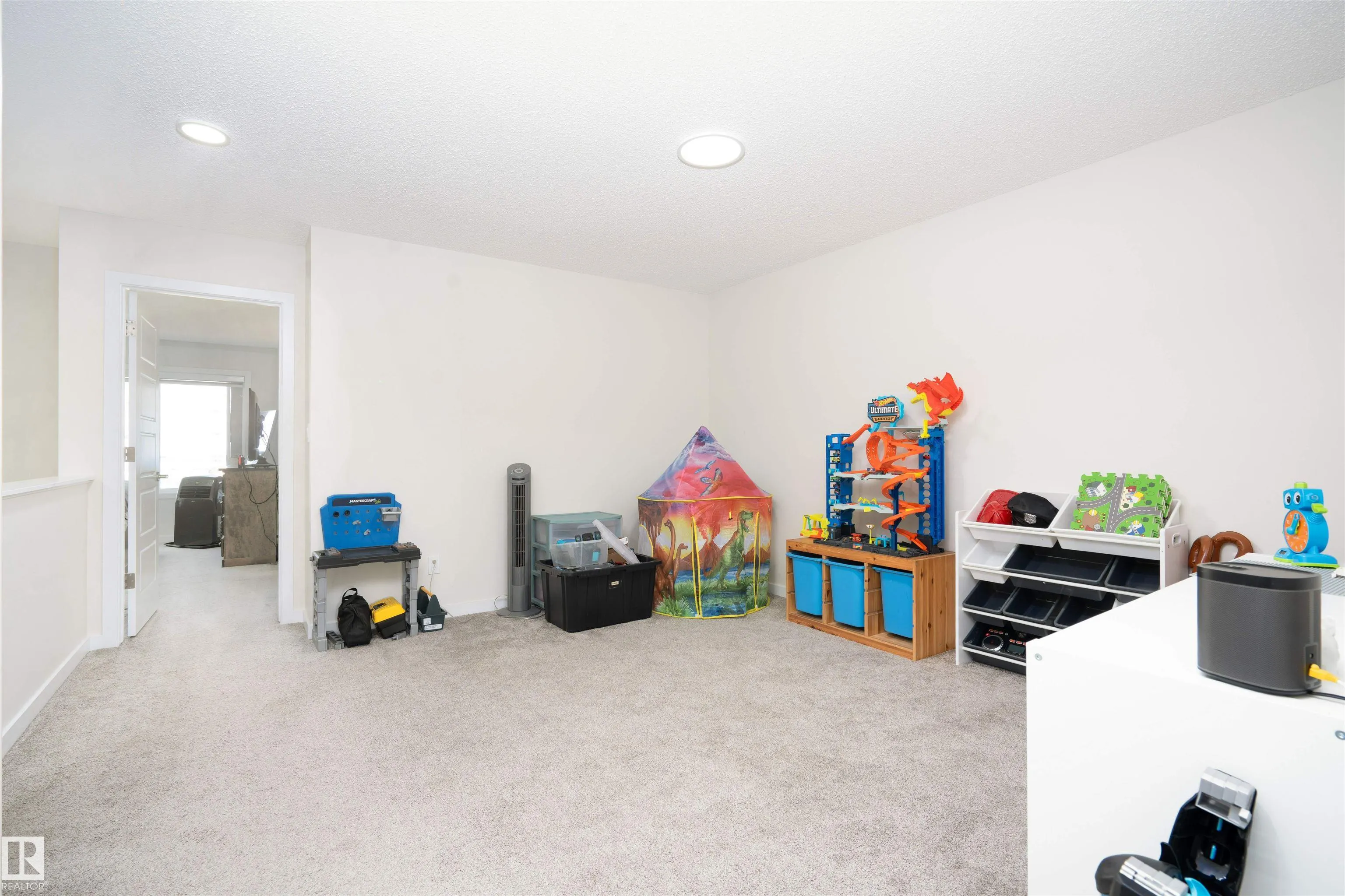 1491 PLUM CIRCLE Circle