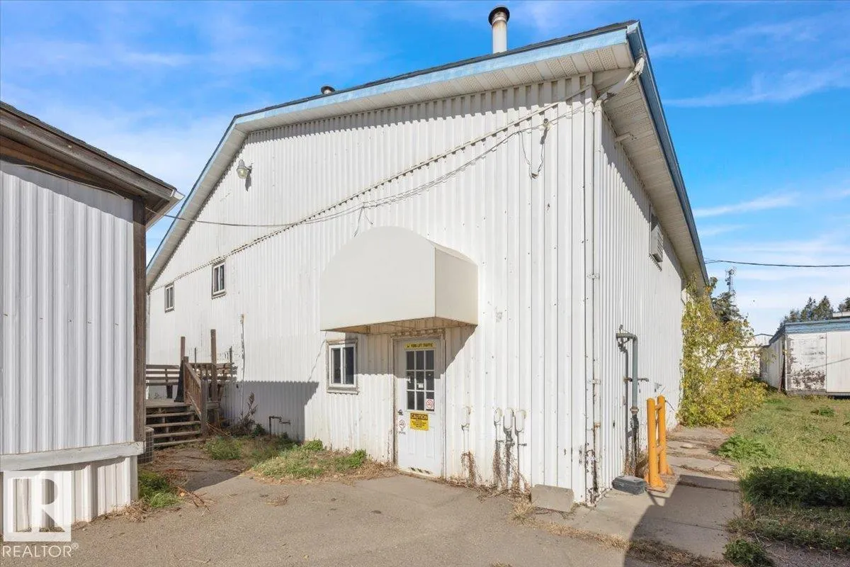 85 & 89 DIAMOND Avenue