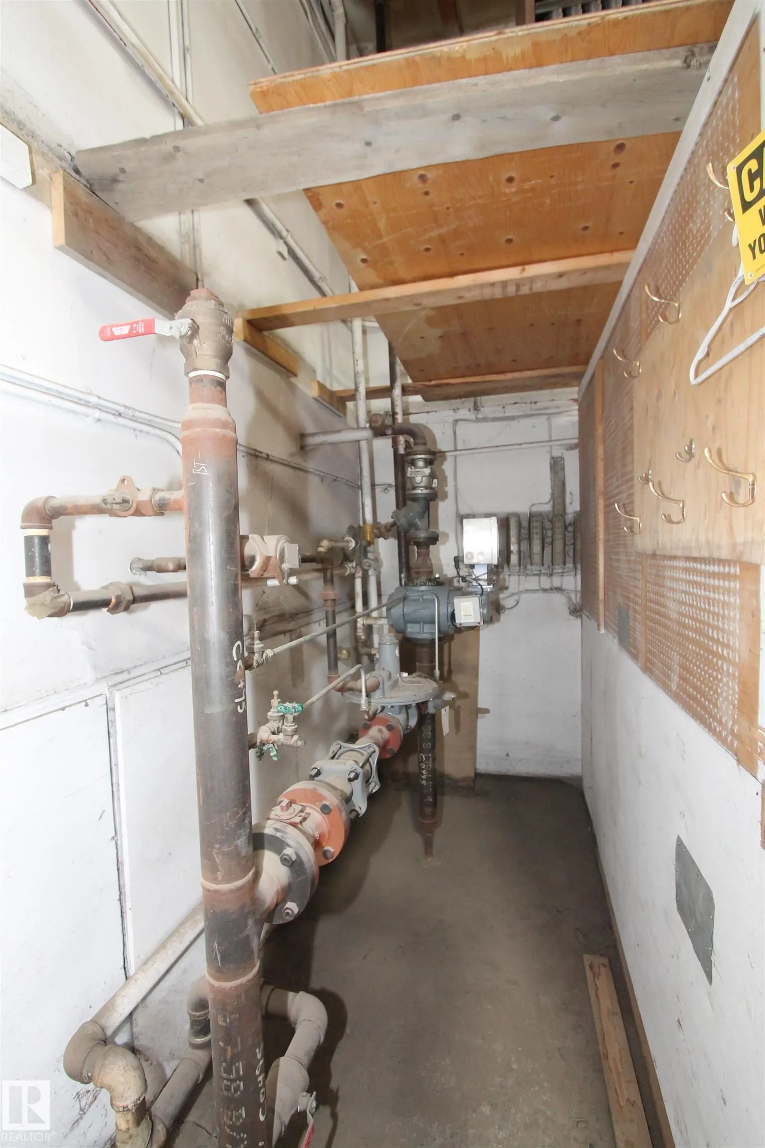 85 & 89 DIAMOND Avenue