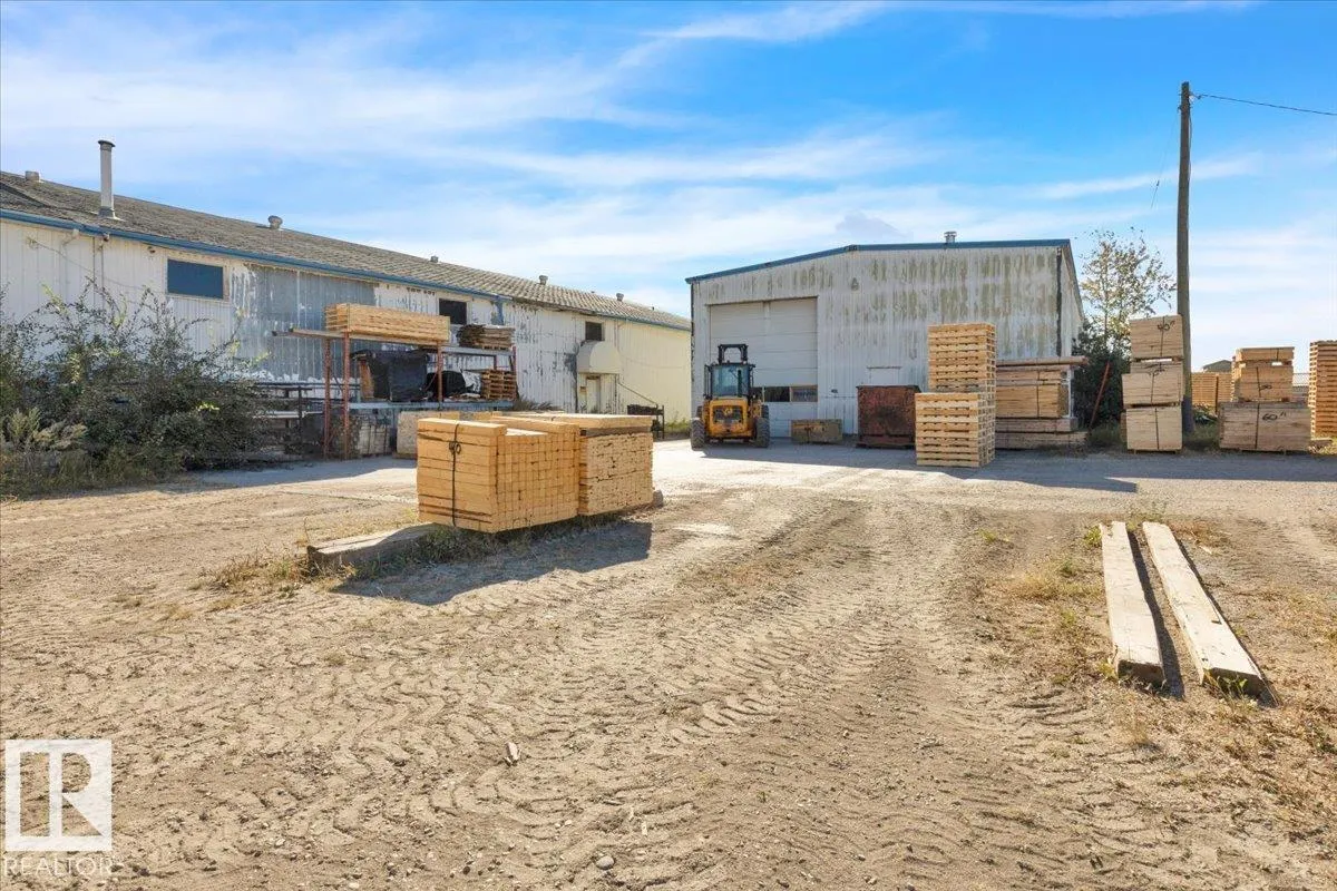 85 & 89 DIAMOND Avenue