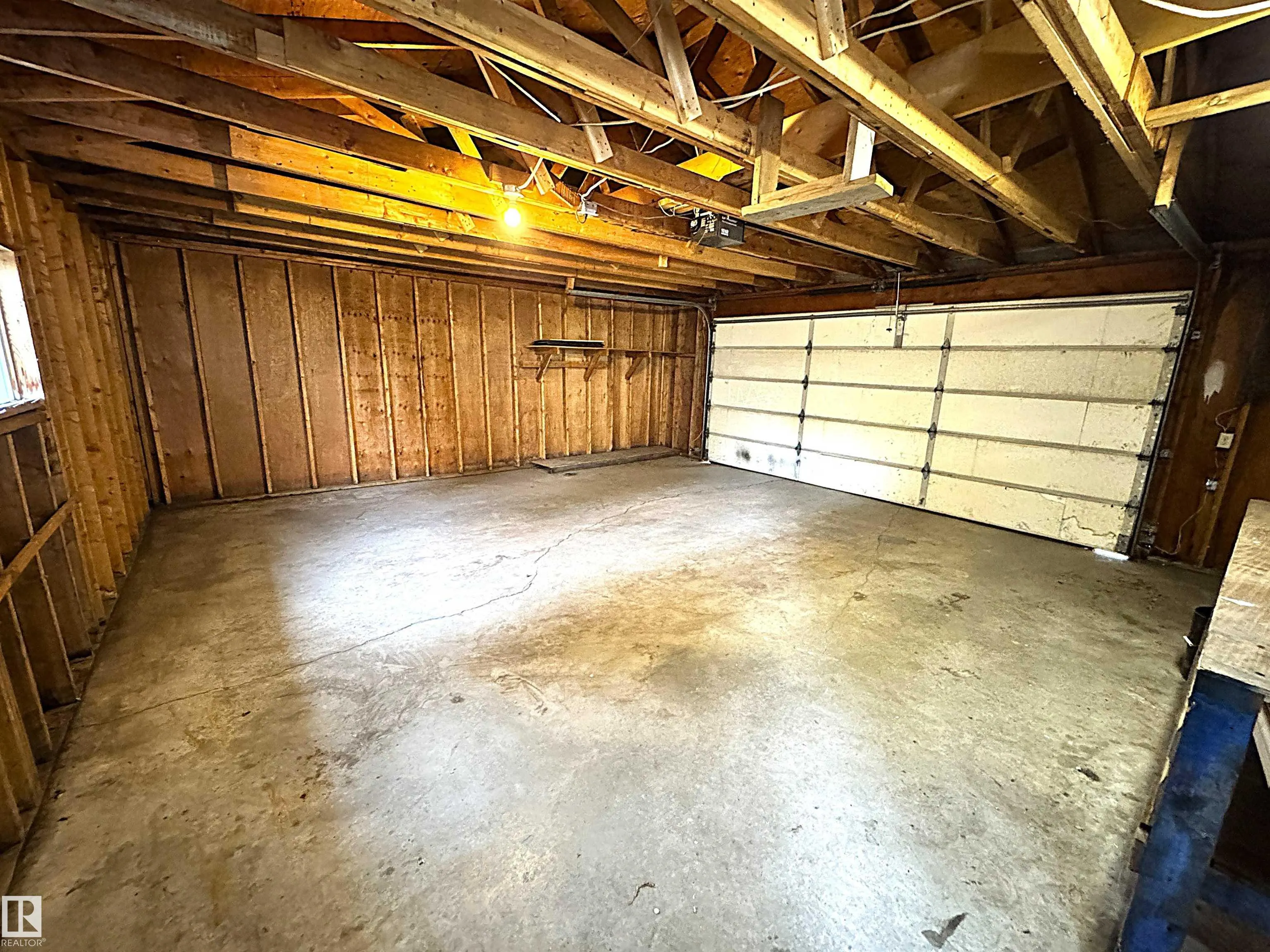 3607 104 Street