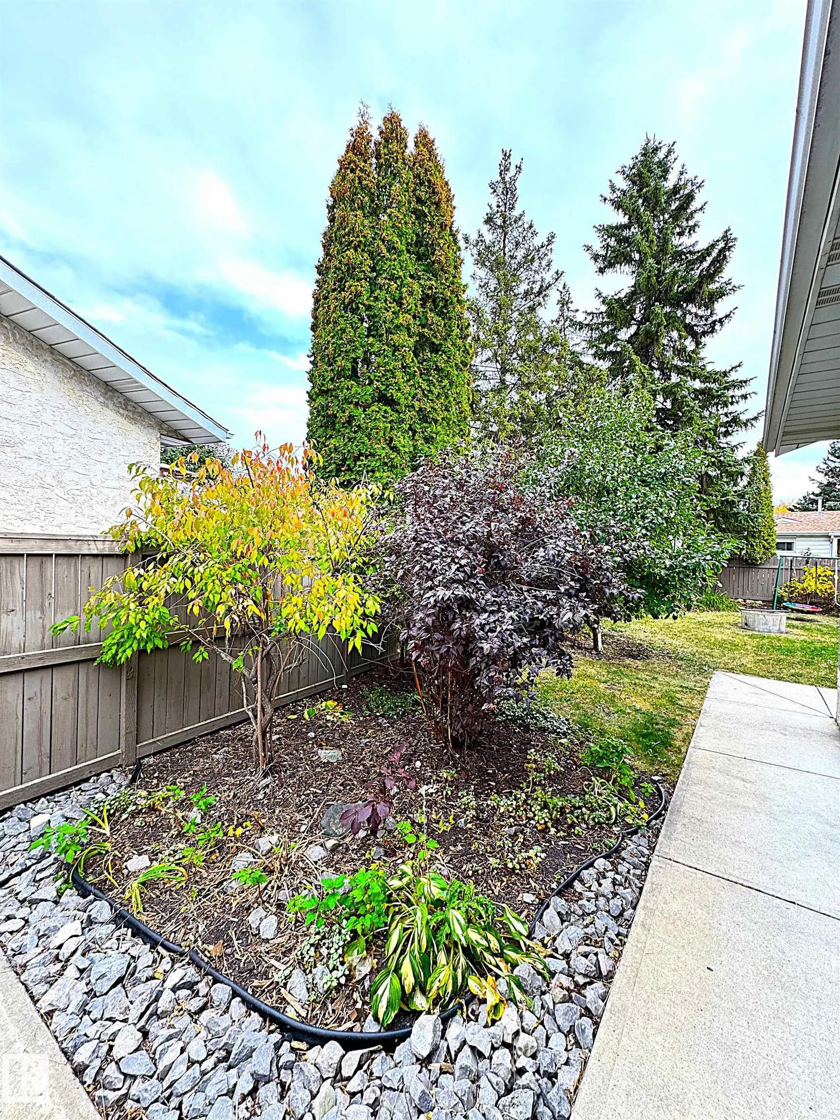 3607 104 Street