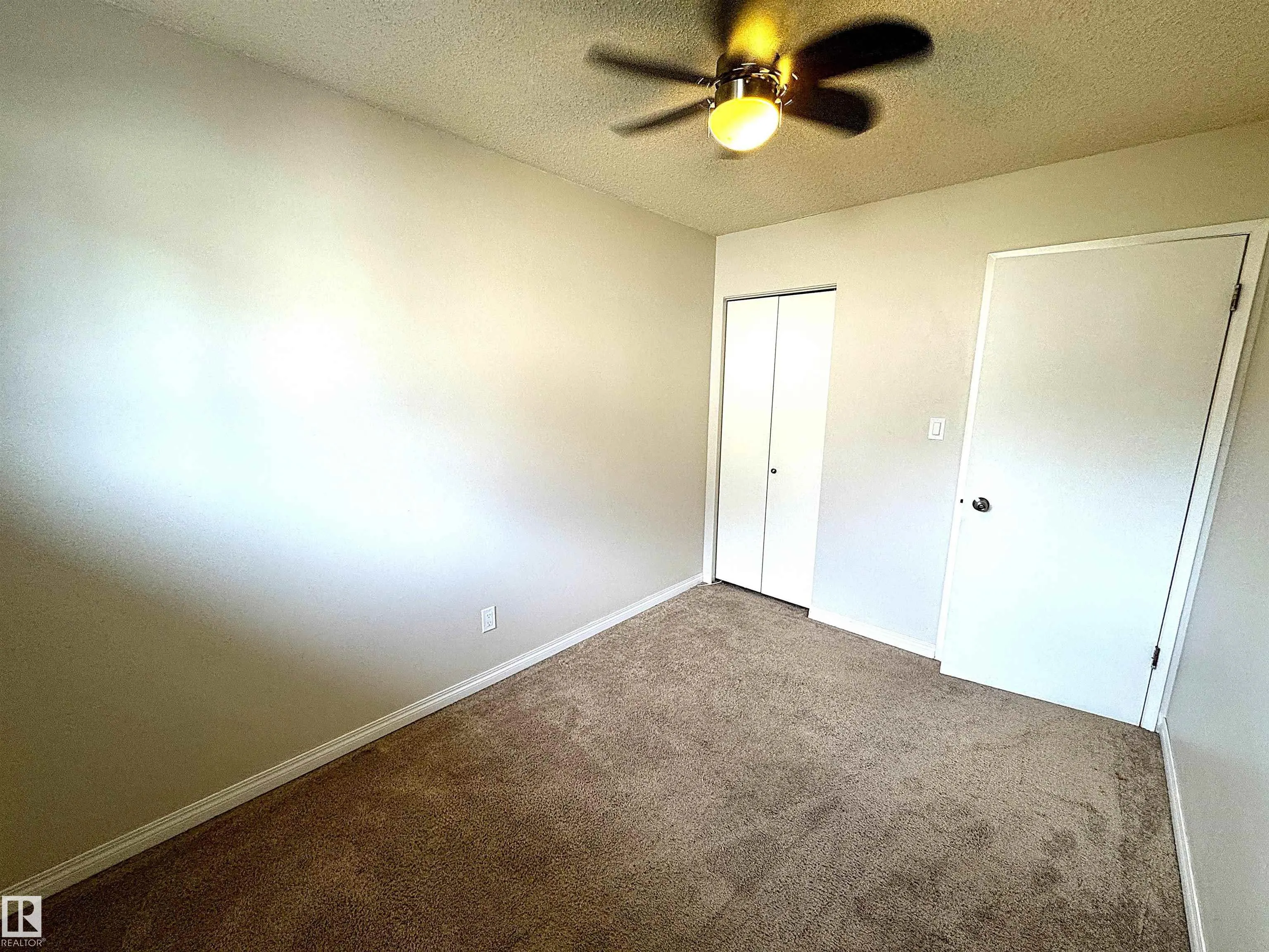 3607 104 Street