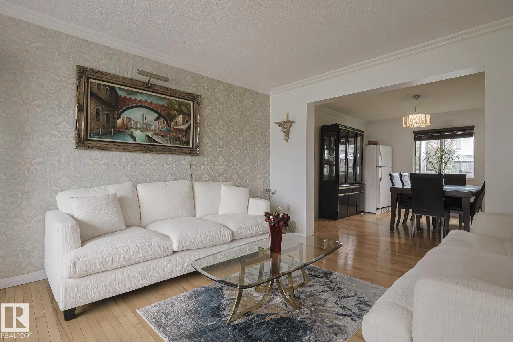 12 ELSINORE Place