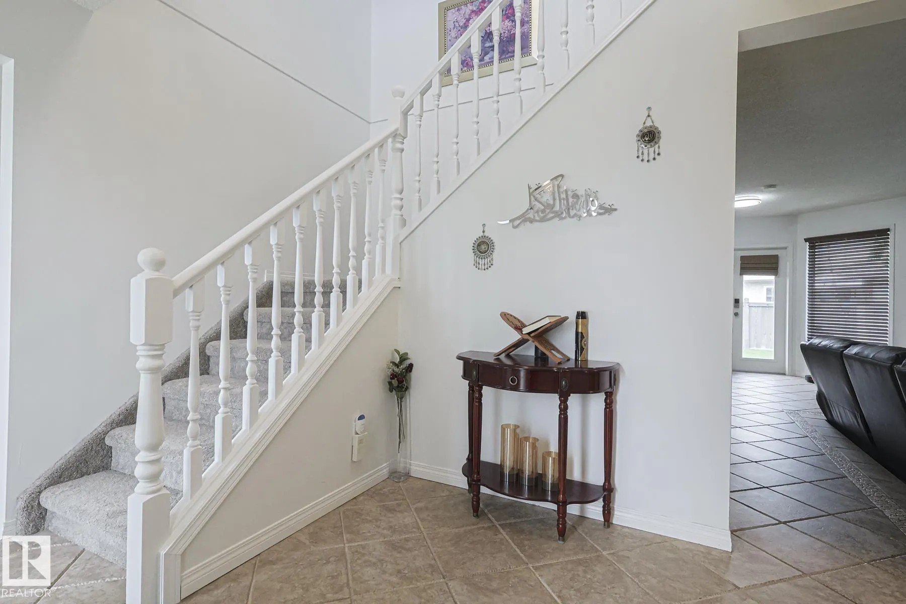 12 ELSINORE Place
