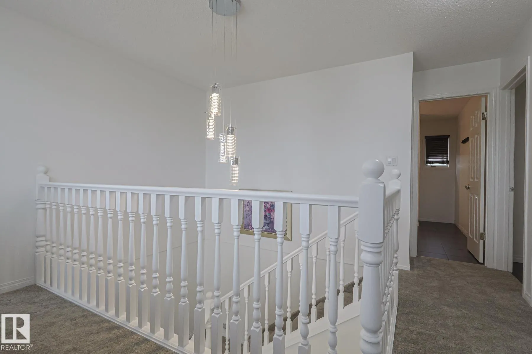12 ELSINORE Place