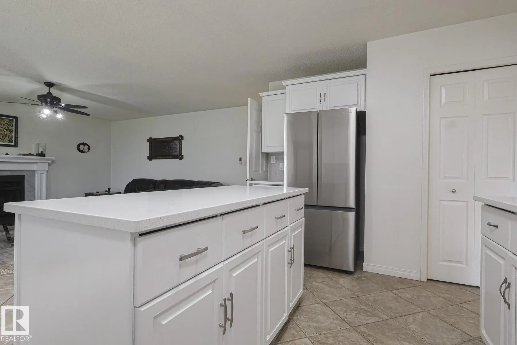 12 ELSINORE Place