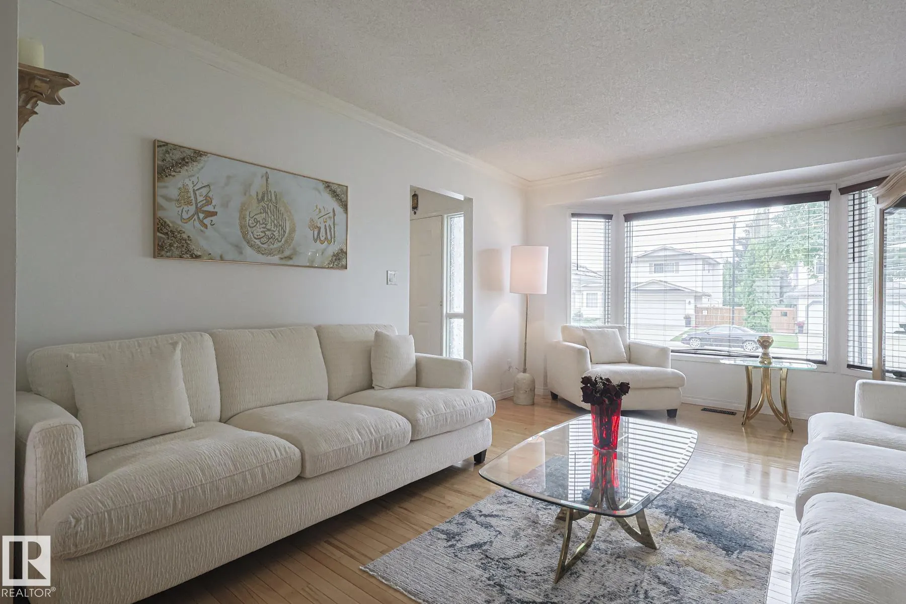 12 ELSINORE Place