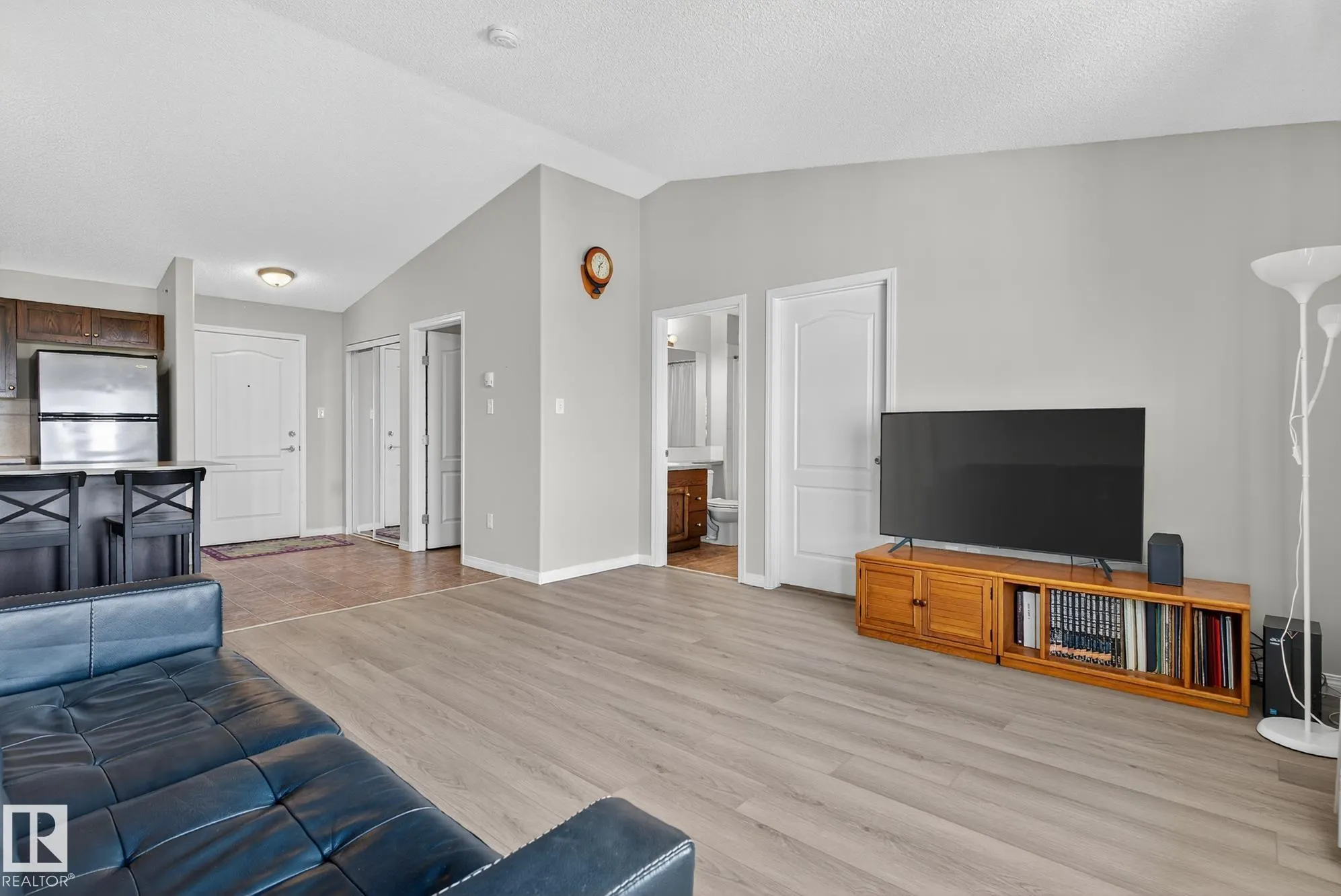 9363 SIMPSON Drive