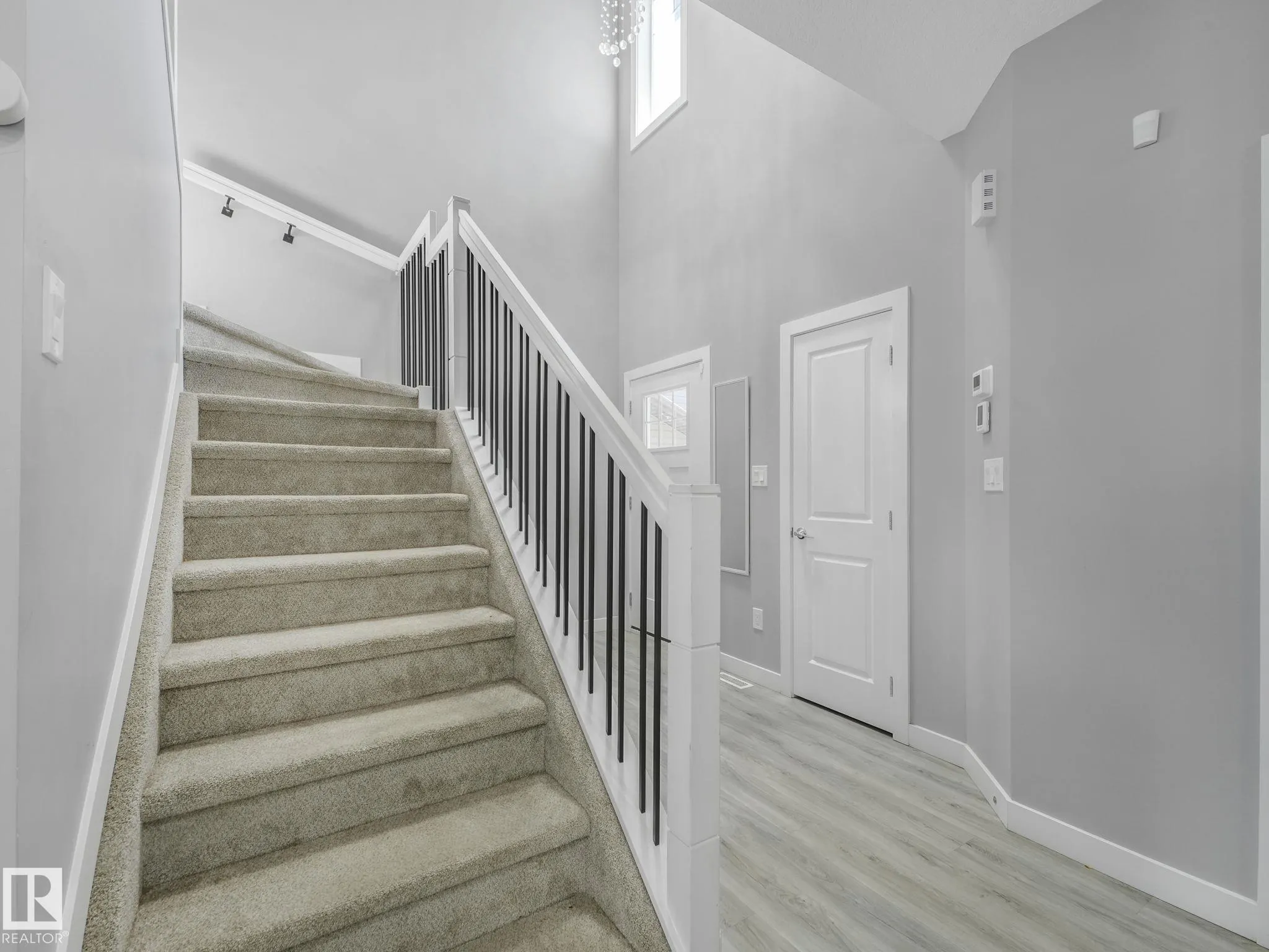 1703 16 Avenue
