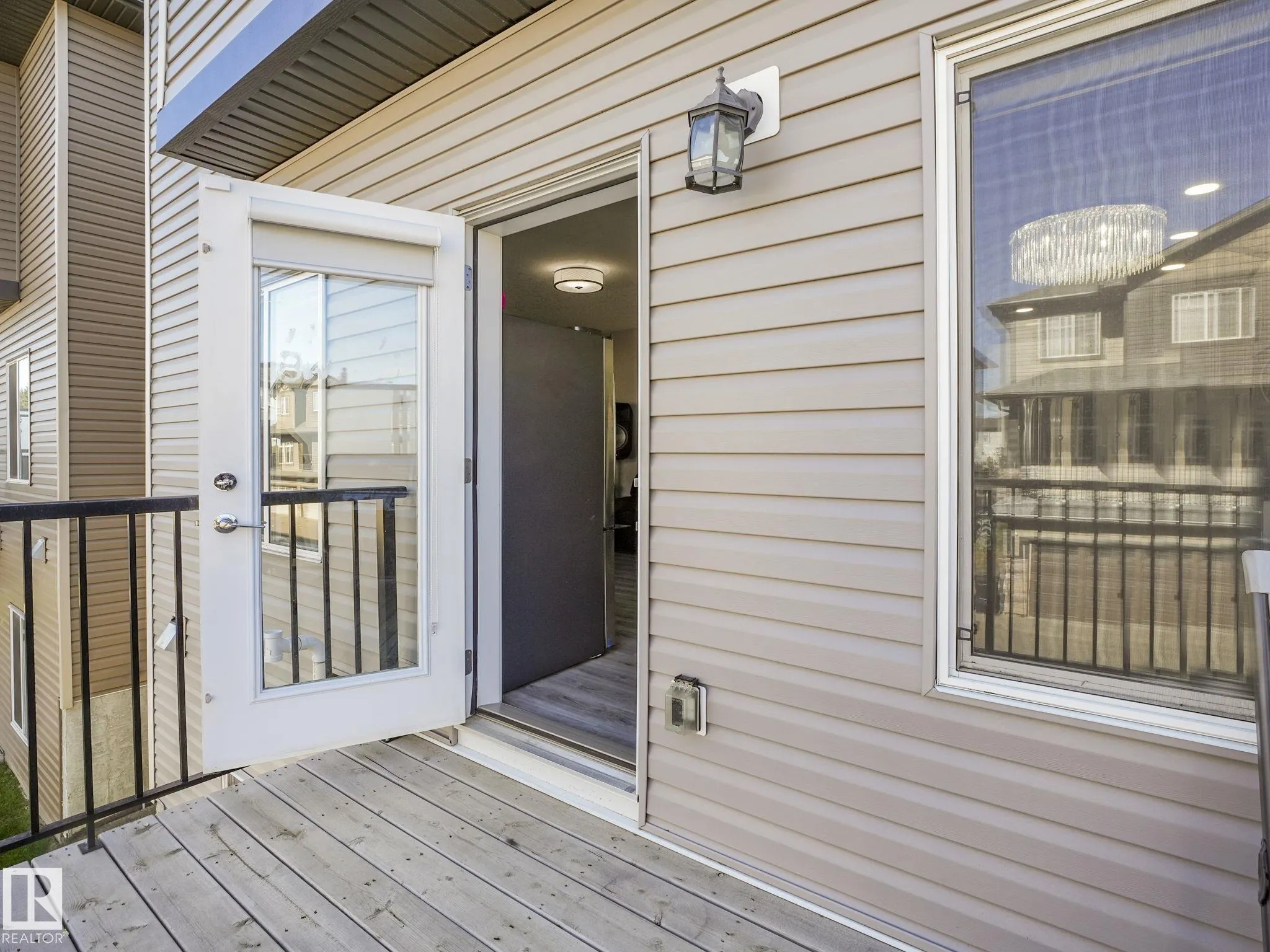 1703 16 Avenue